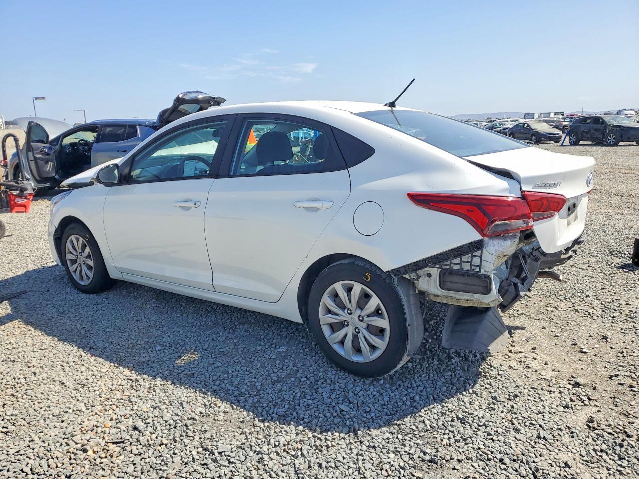 2020 Hyundai Accent Se Белый vin: 3KPC24A64LE112877