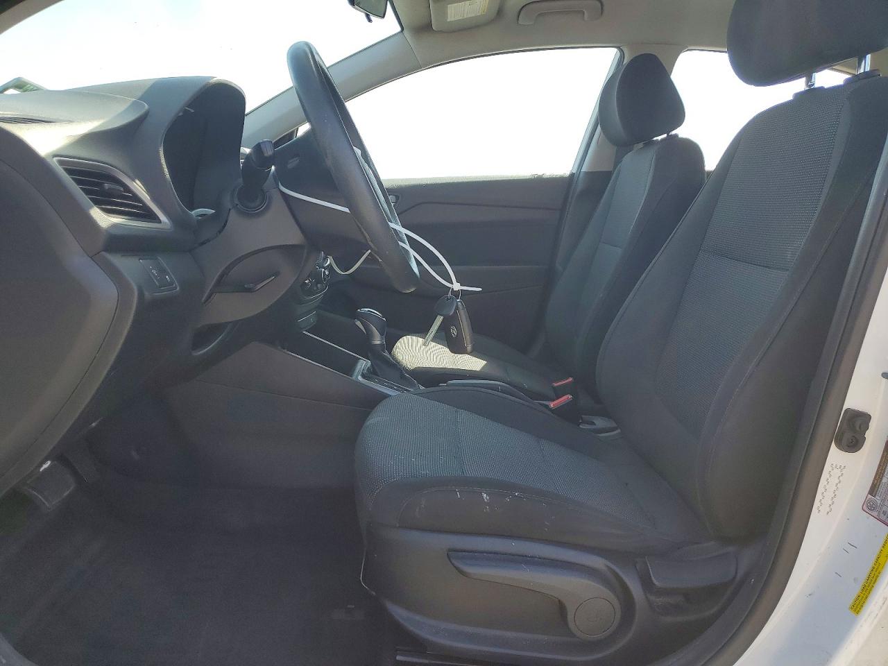 2020 Hyundai Accent Se Белый vin: 3KPC24A64LE112877