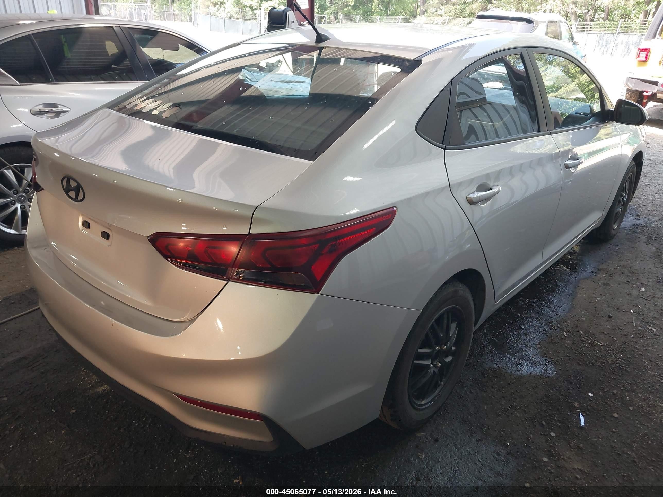 2022 Hyundai Accent Se Gray vin: 3KPC24A64NE157417