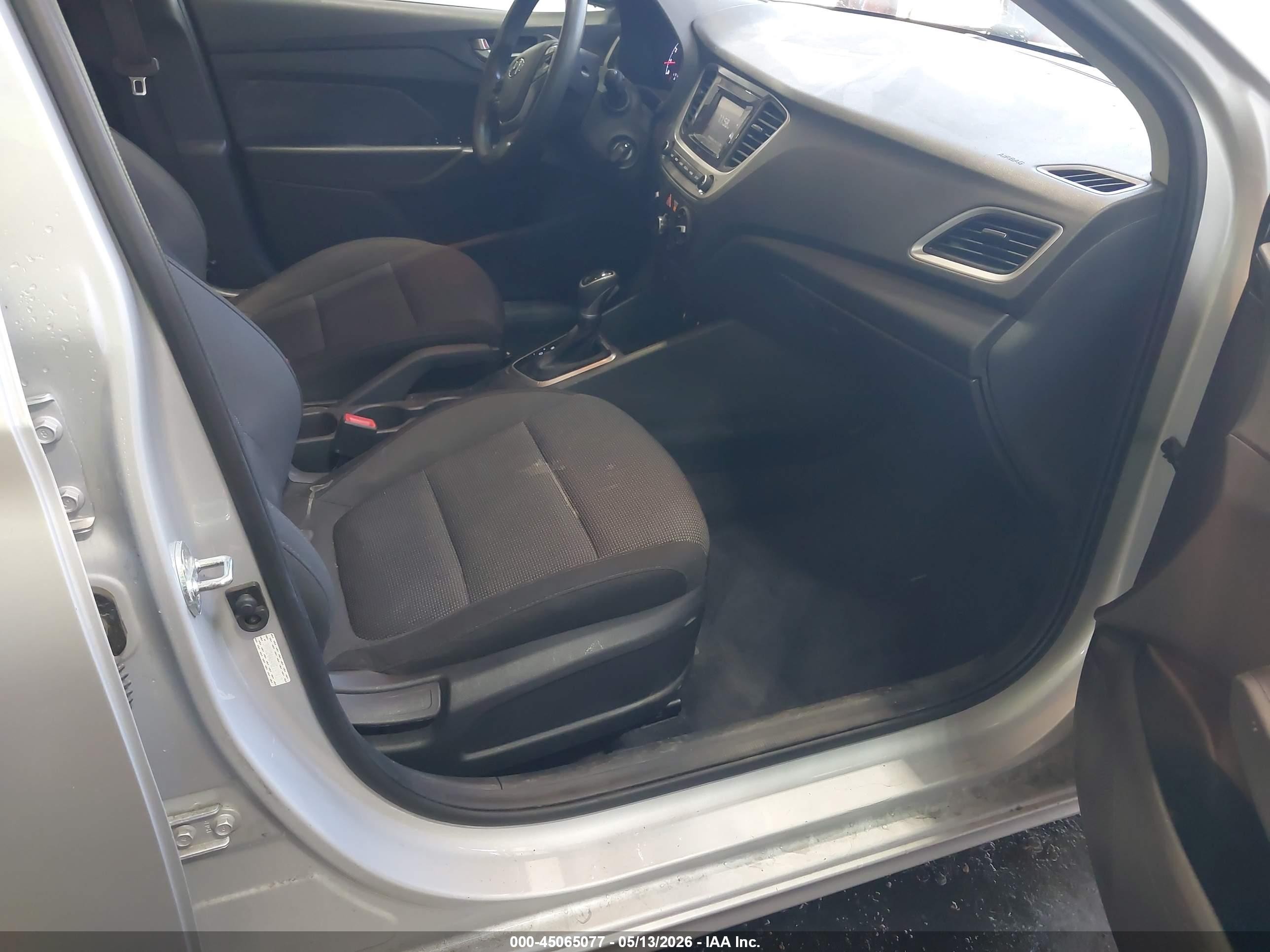 2022 Hyundai Accent Se Gray vin: 3KPC24A64NE157417