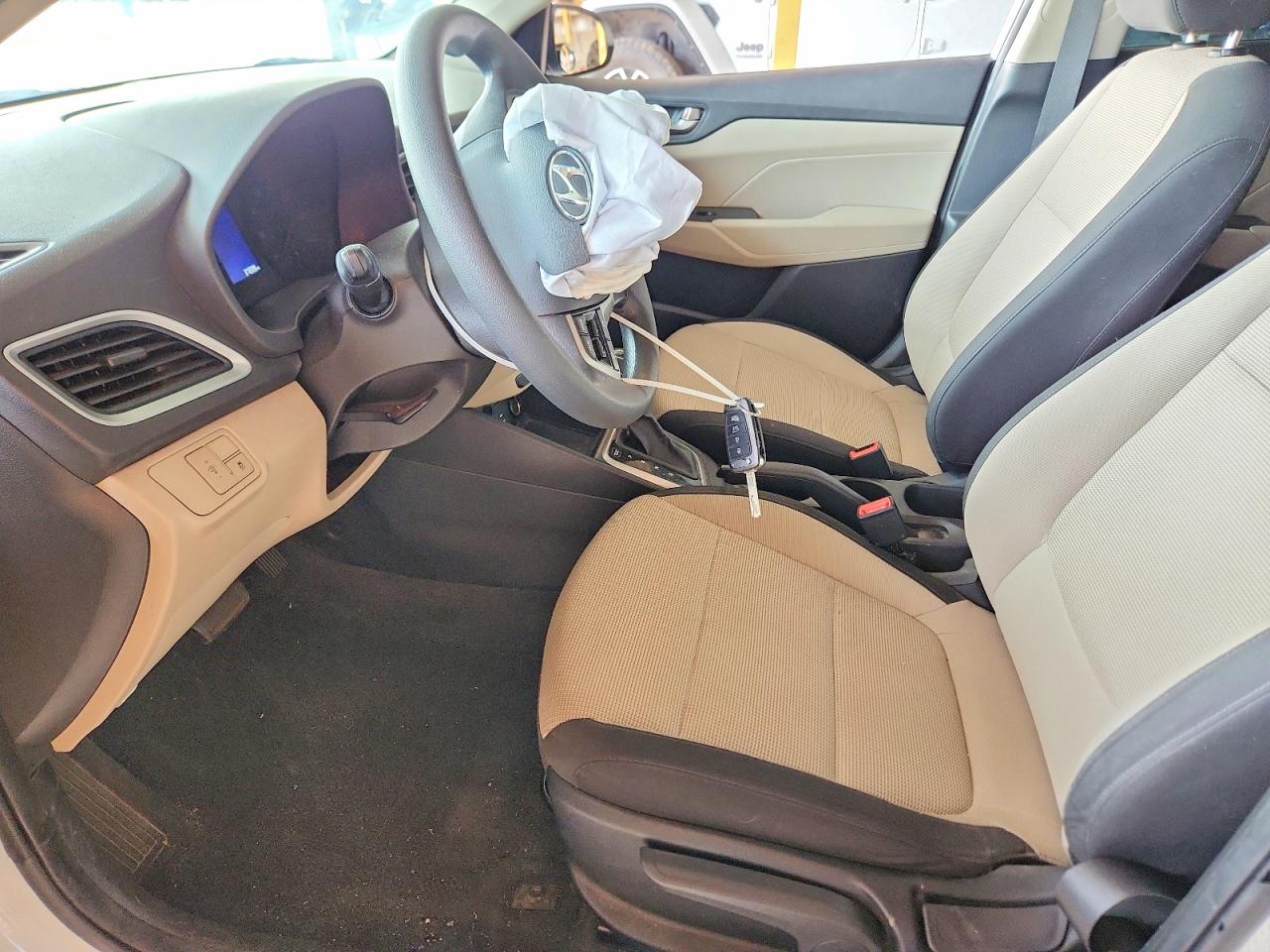 2022 Hyundai Accent Se Белый vin: 3KPC24A64NE158289