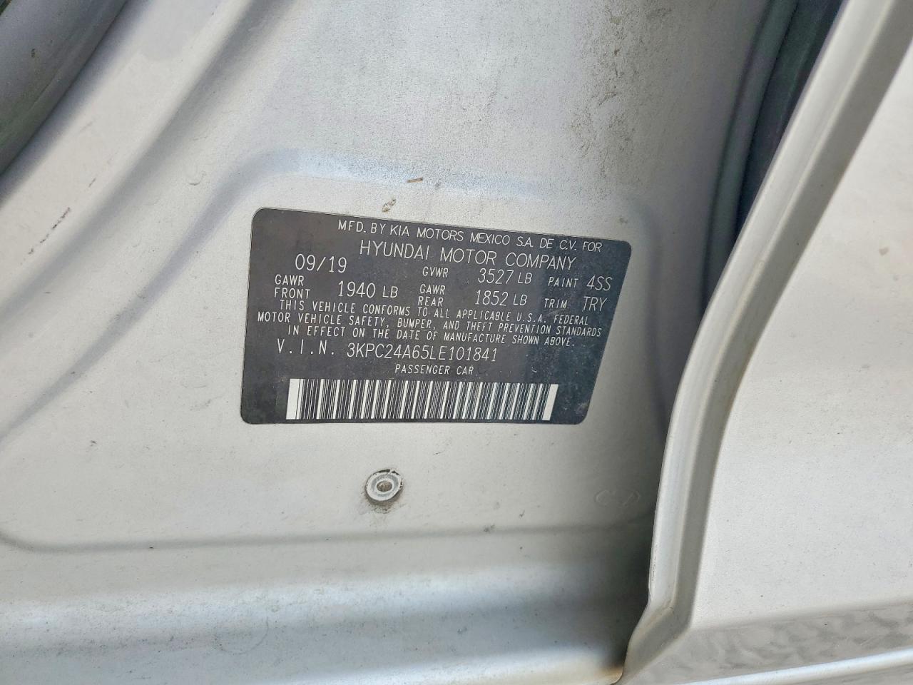 2020 Hyundai Accent Se Серебряный vin: 3KPC24A65LE101841
