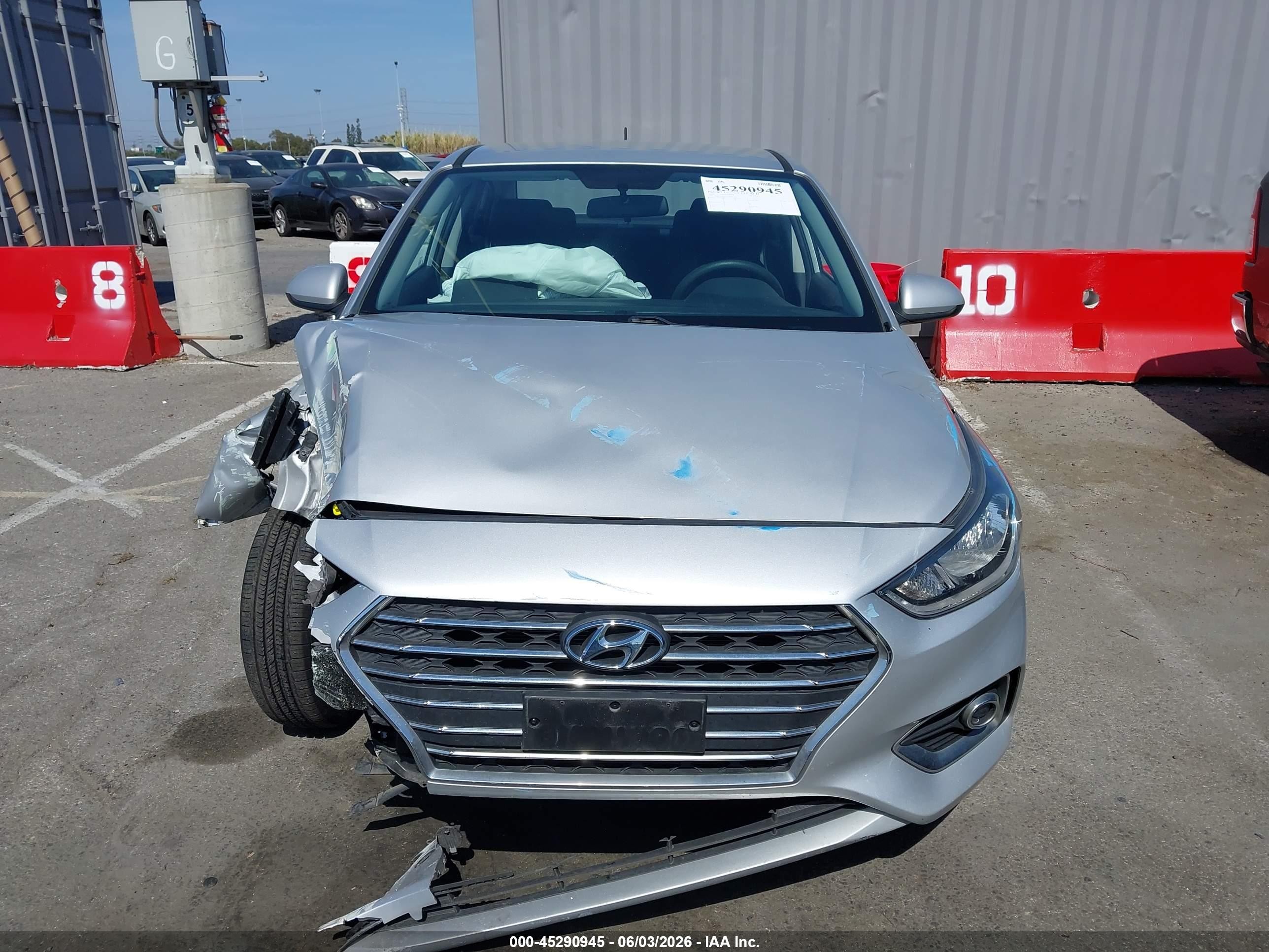 2020 Hyundai Accent Sel Silver vin: 3KPC24A65LE120275