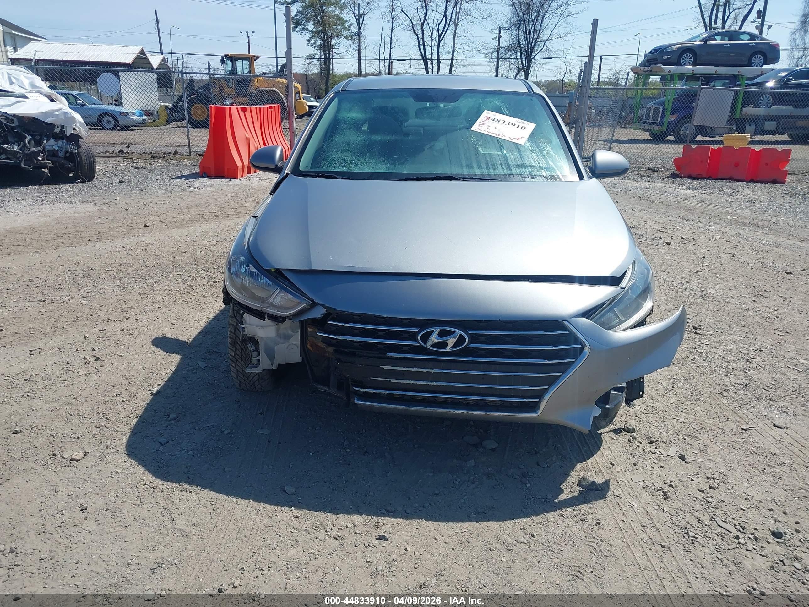 2021 Hyundai Accent Se Silver vin: 3KPC24A65ME149969