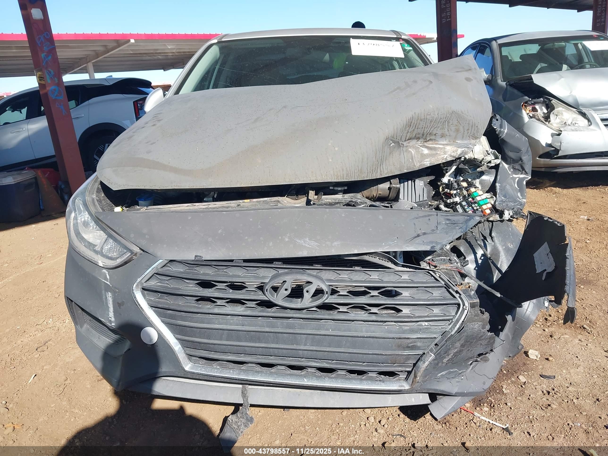 2020 Hyundai Accent Se Silver vin: 3KPC24A66LE121189