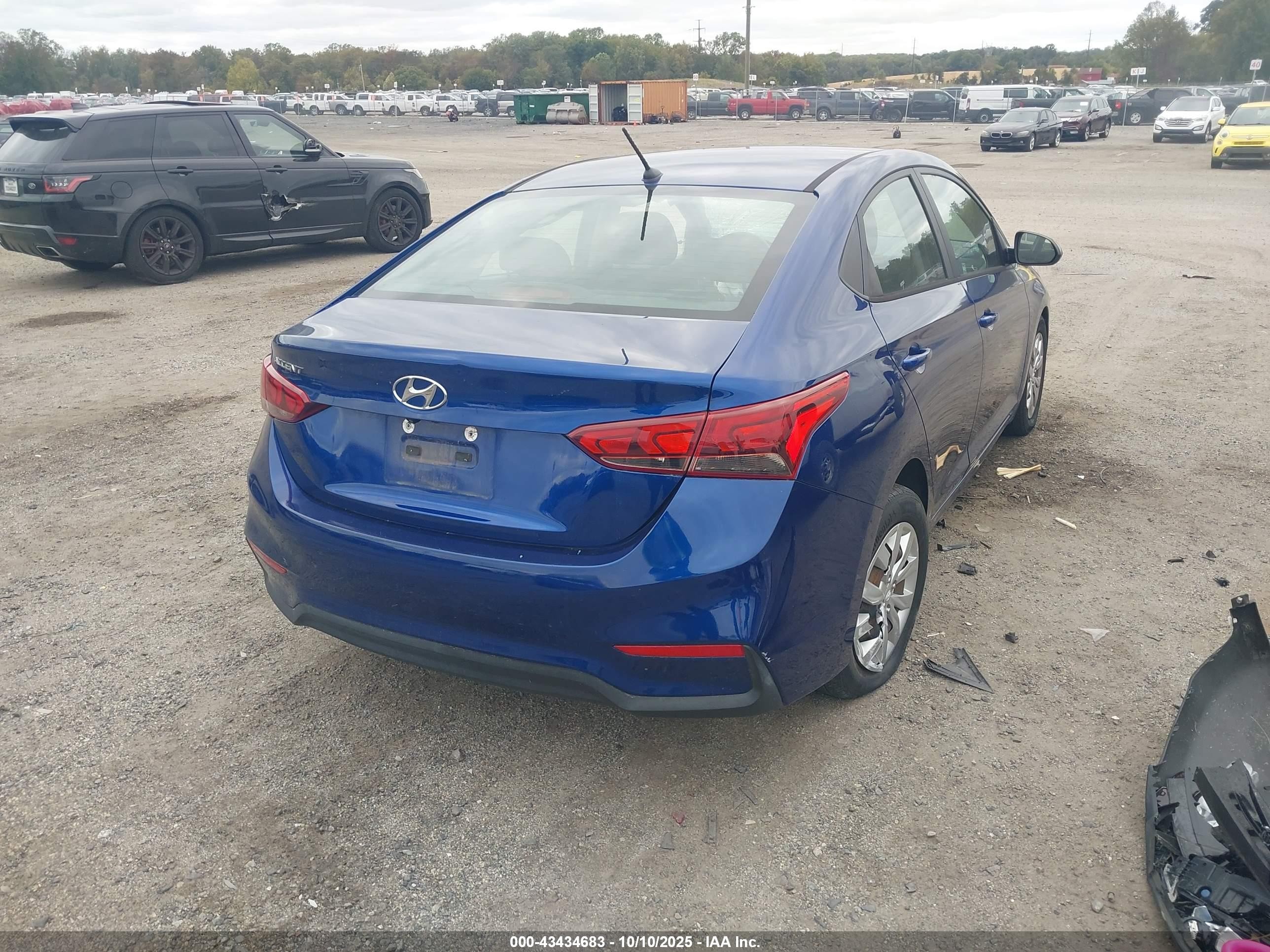 2021 Hyundai Accent Se/sel Blue vin: 3KPC24A66ME131867