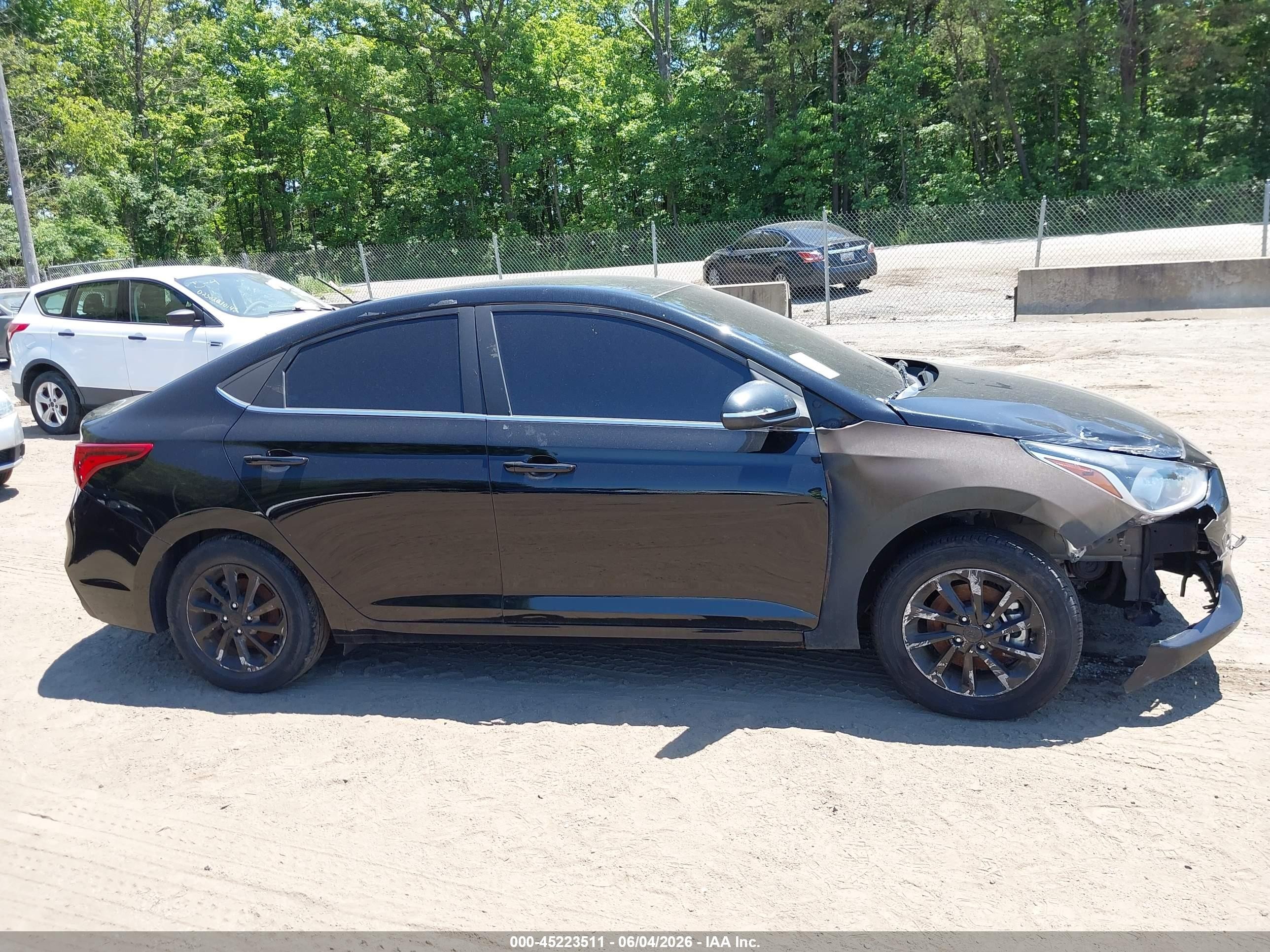 2022 Hyundai Accent Se Black vin: 3KPC24A66NE18620 