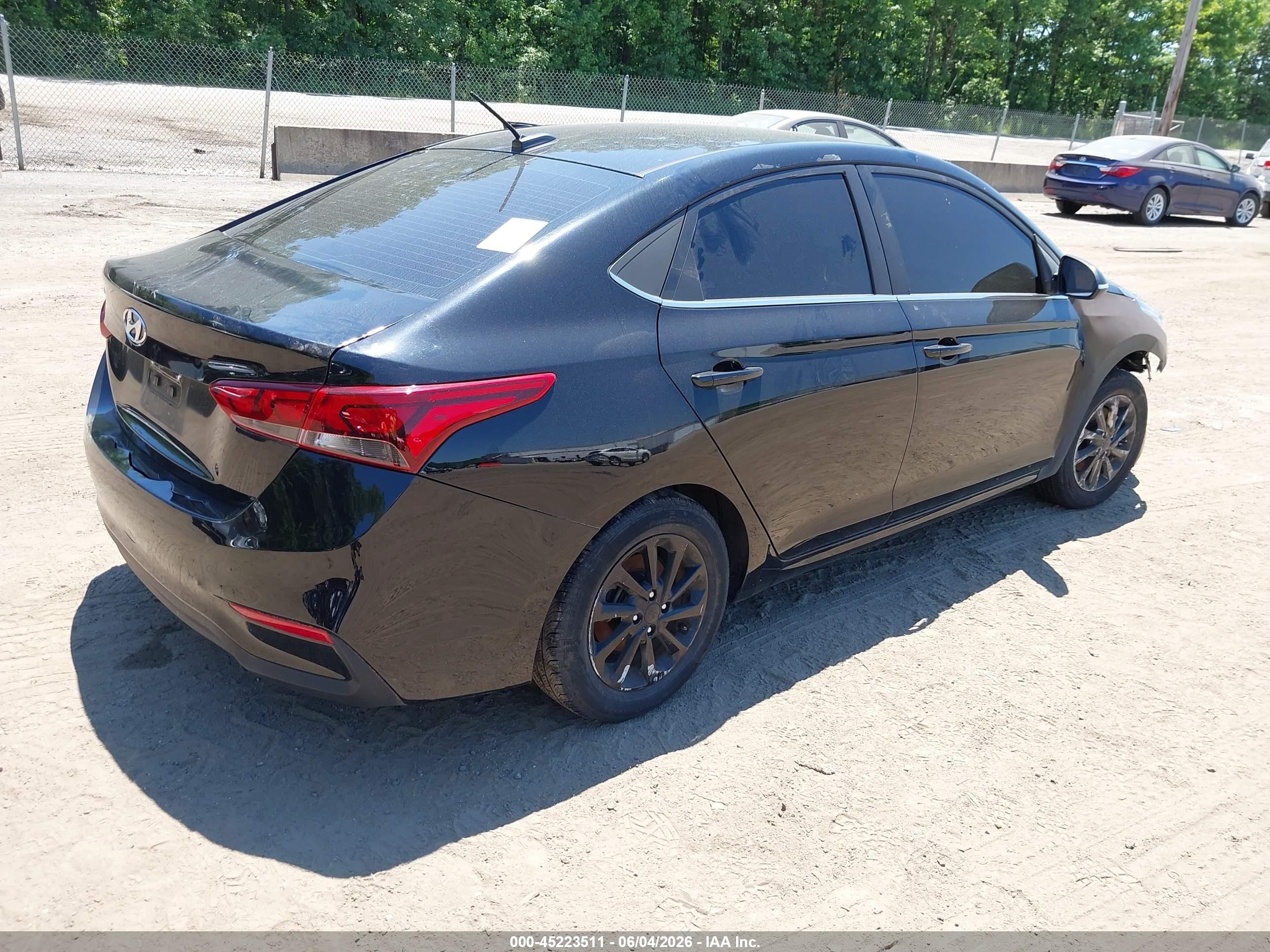 2022 Hyundai Accent Se Black vin: 3KPC24A66NE18620 
