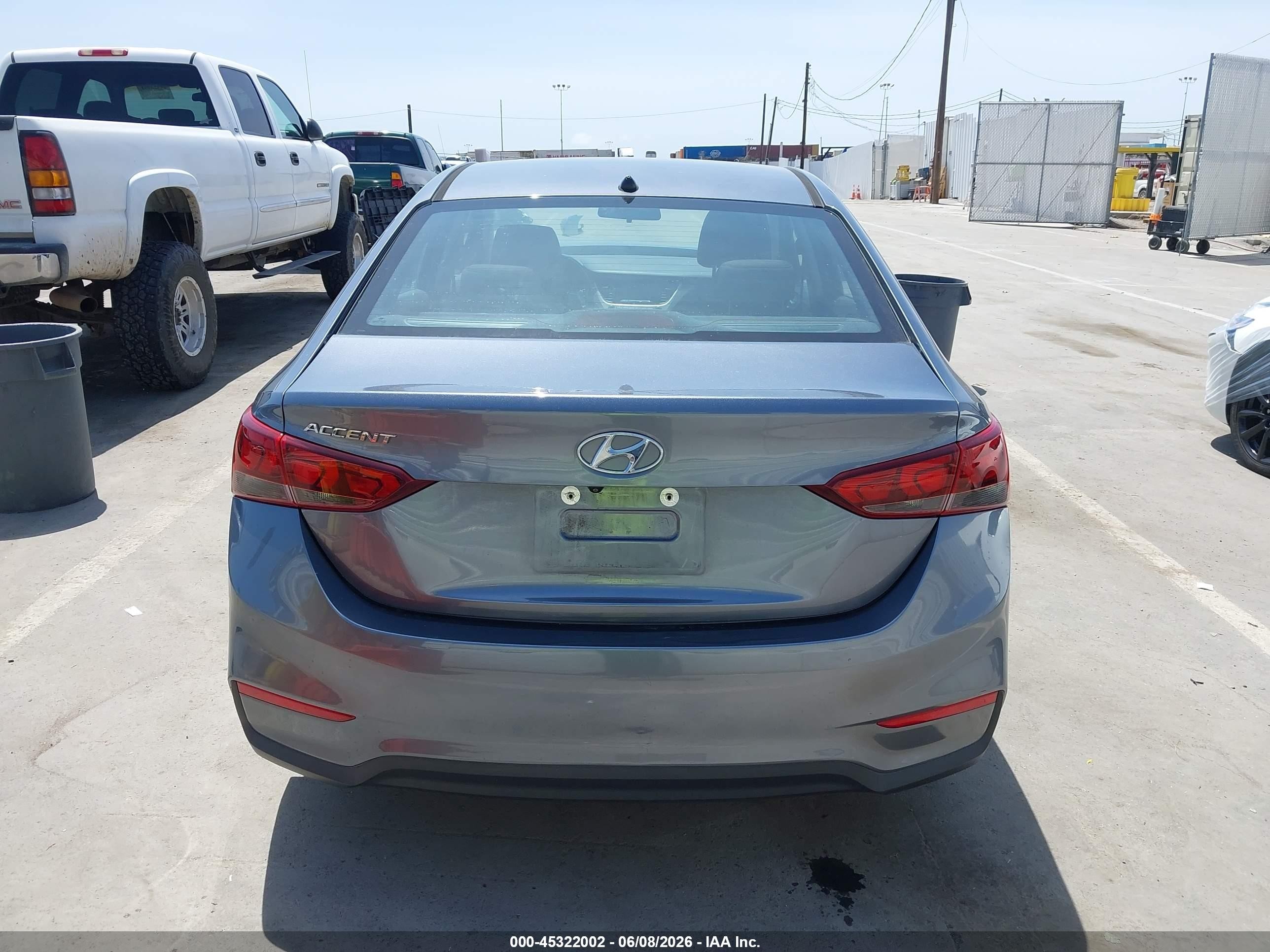 2020 Hyundai Accent Se Silver vin: 3KPC24A67LE103476