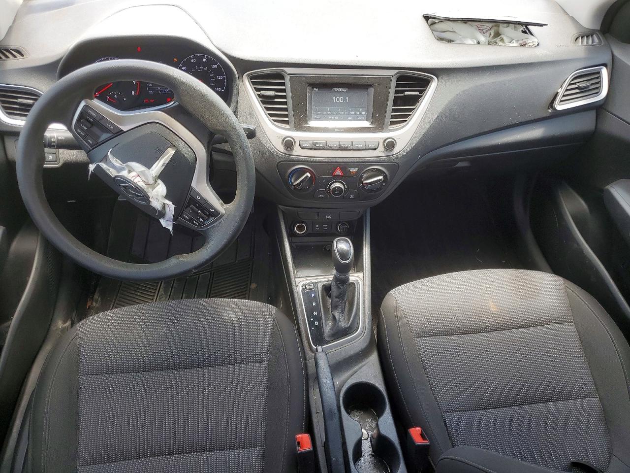2020 Hyundai Accent Se Silver vin: 3KPC24A67LE120665