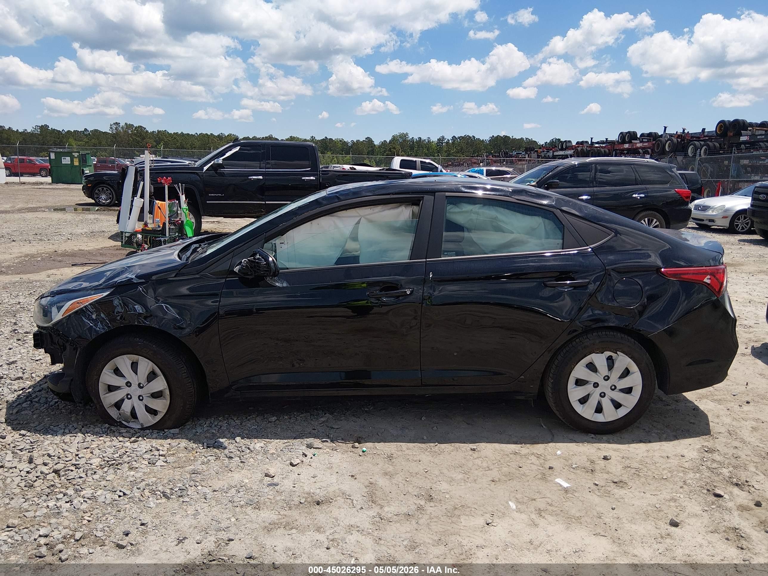 2022 Hyundai Accent Se Black vin: 3KPC24A67NE182134