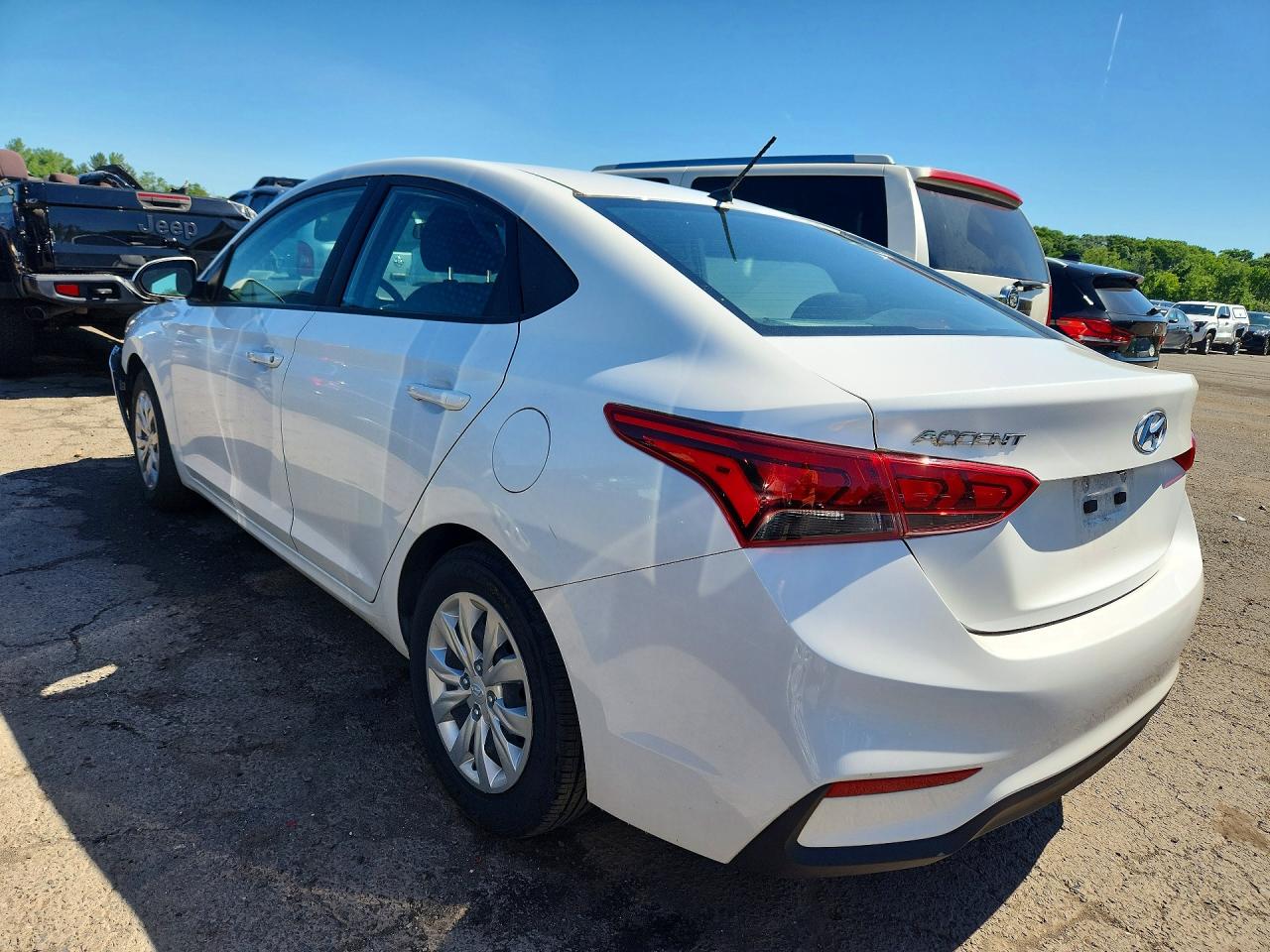 2022 Hyundai Accent Se Белый vin: 3KPC24A69NE183723