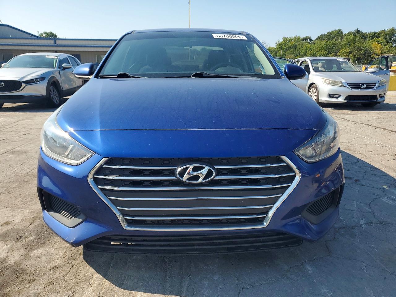 2020 Hyundai Accent Se Blue vin: 3KPC24A6XLE110387