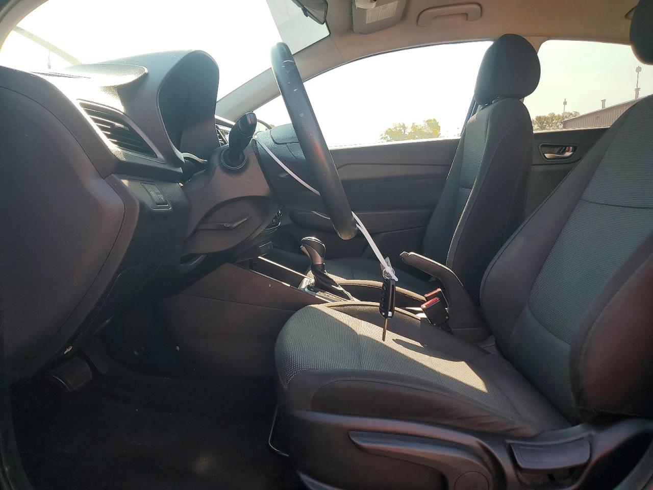 2020 Hyundai Accent Se Blue vin: 3KPC24A6XLE110387