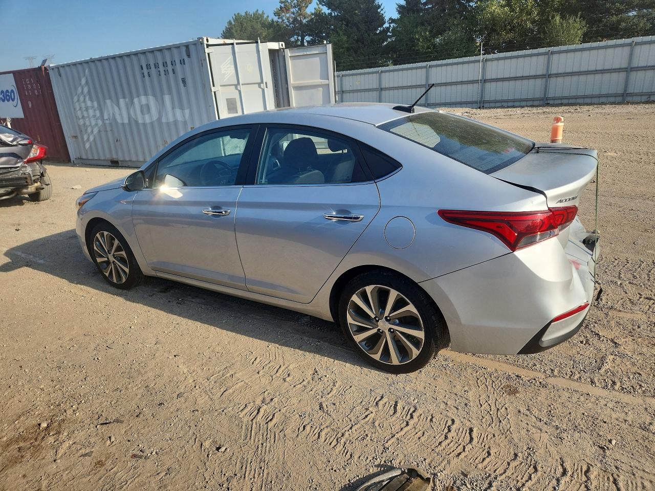 2021 Hyundai Accent Limited Silver vin: 3KPC34A63ME128681