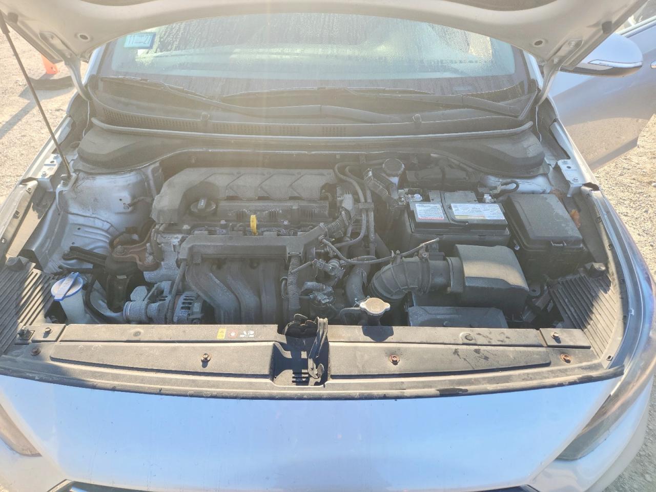 2021 Hyundai Accent Limited Silver vin: 3KPC34A63ME128681