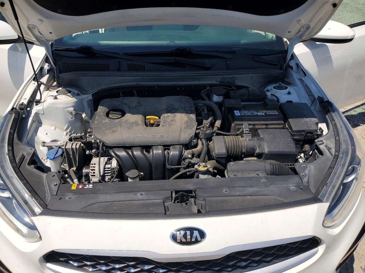 2019 Kia Forte Lxs White vin: 3KPF24AD0KE059265
