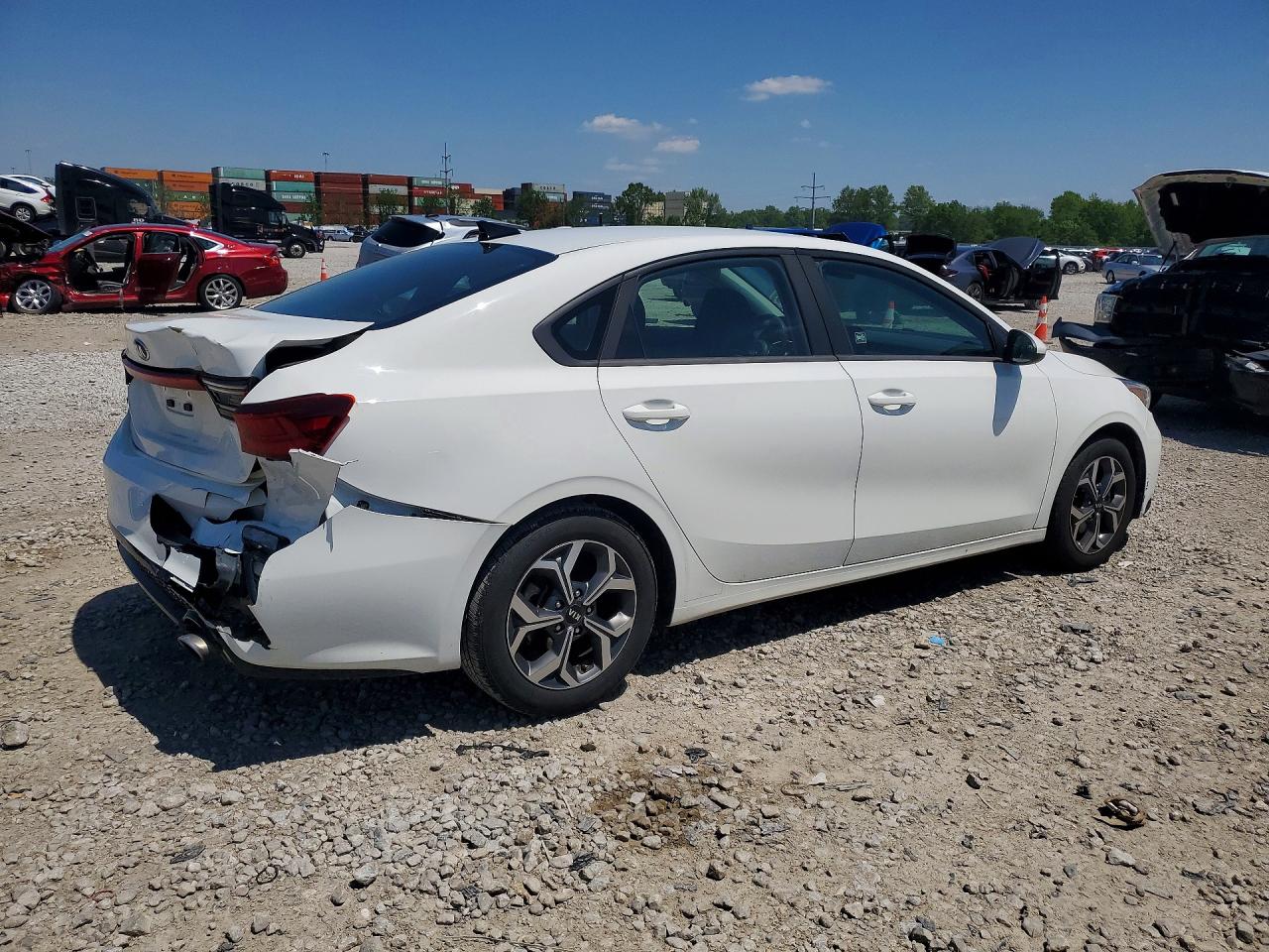 2019 Kia Forte Lxs White vin: 3KPF24AD0KE059265