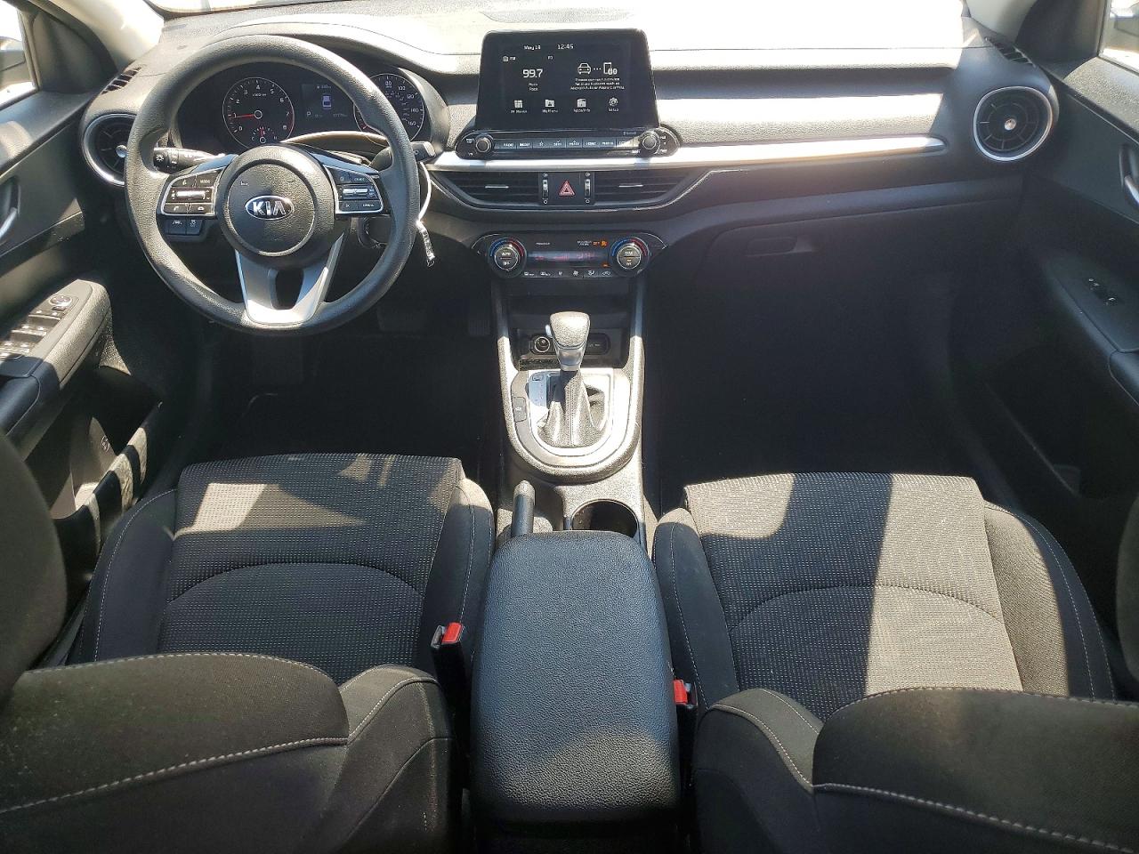 2019 Kia Forte Lxs White vin: 3KPF24AD0KE059265