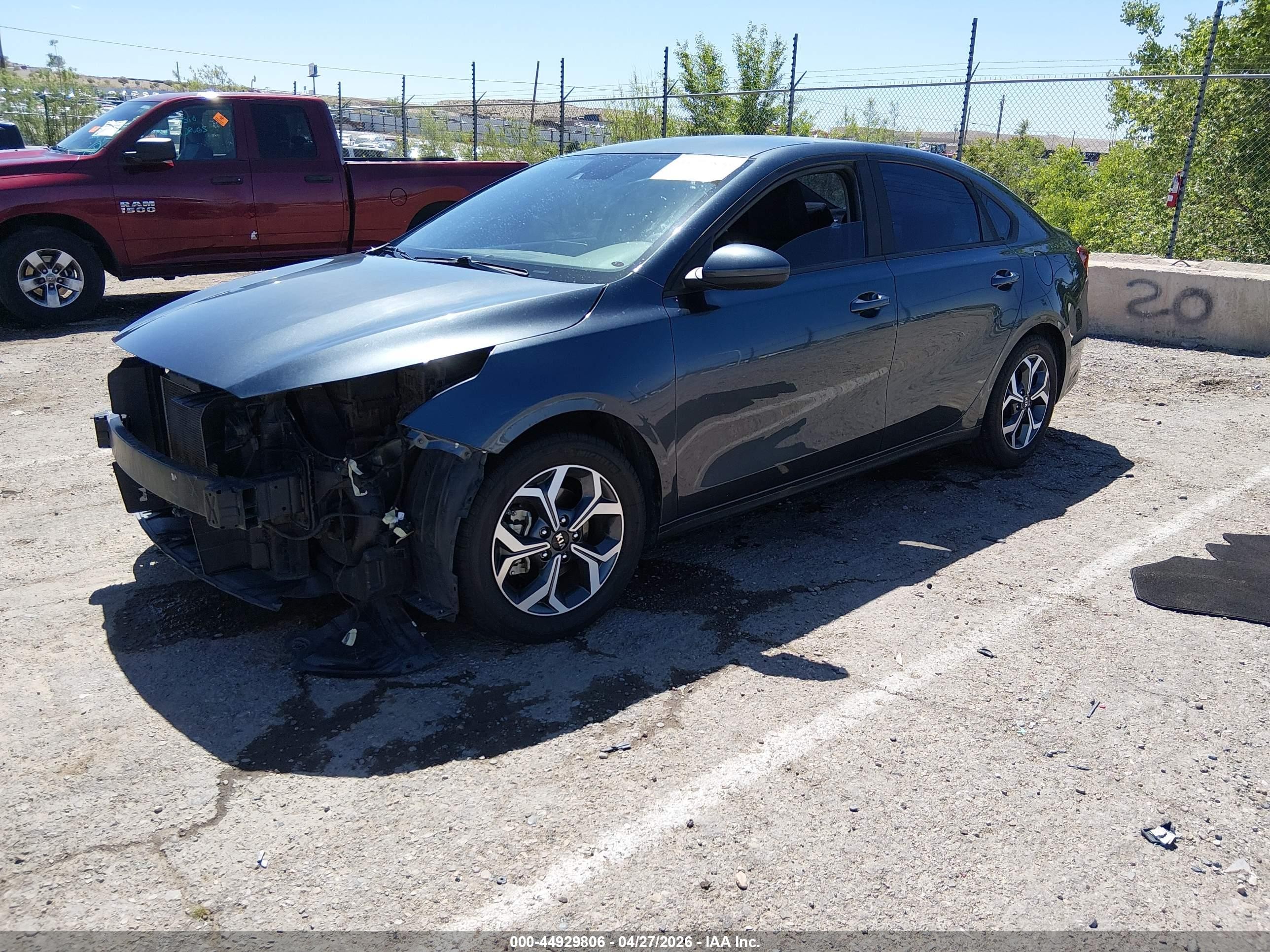 2019 Kia Forte Lxs Серый vin: 3KPF24AD0KE069469