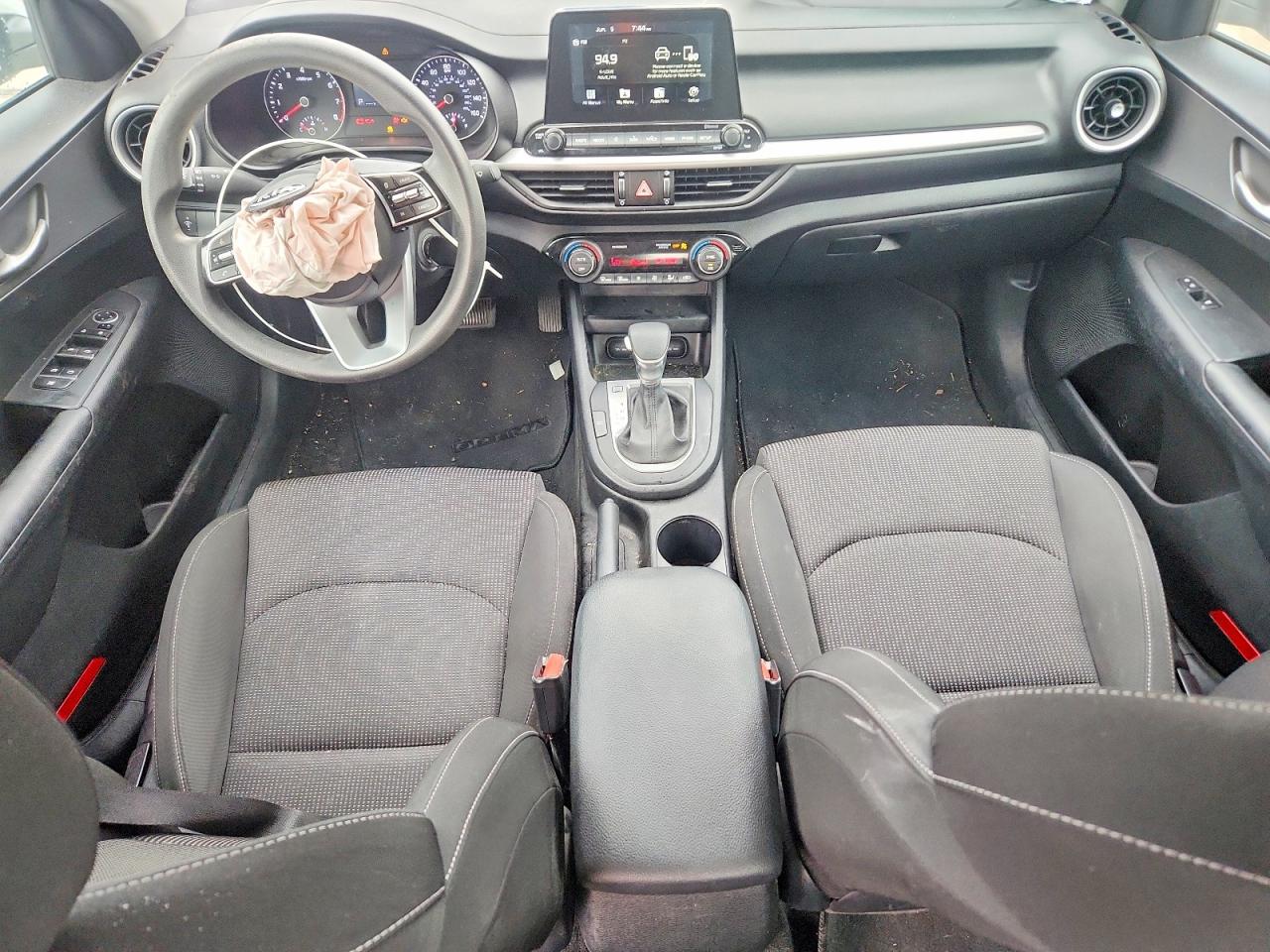 2019 Kia Forte Lxs White vin: 3KPF24AD0KE111736