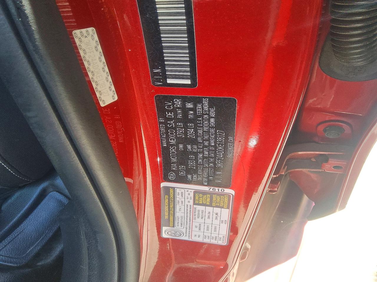 2019 Kia Forte Lxs Red vin: 3KPF24AD0KE138127