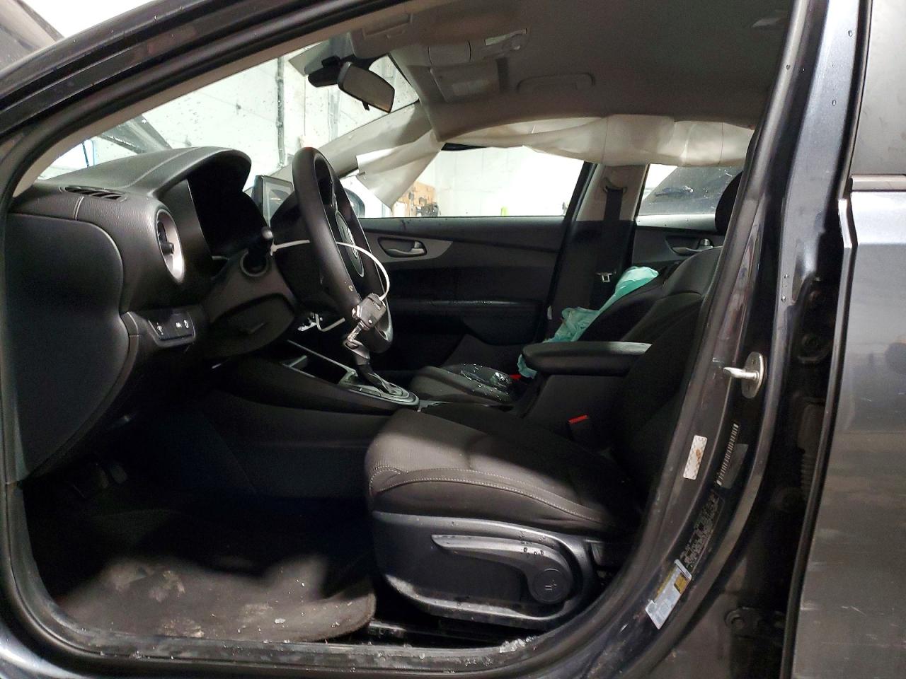 2020 Kia Forte Fe Gray vin: 3KPF24AD0LE148237