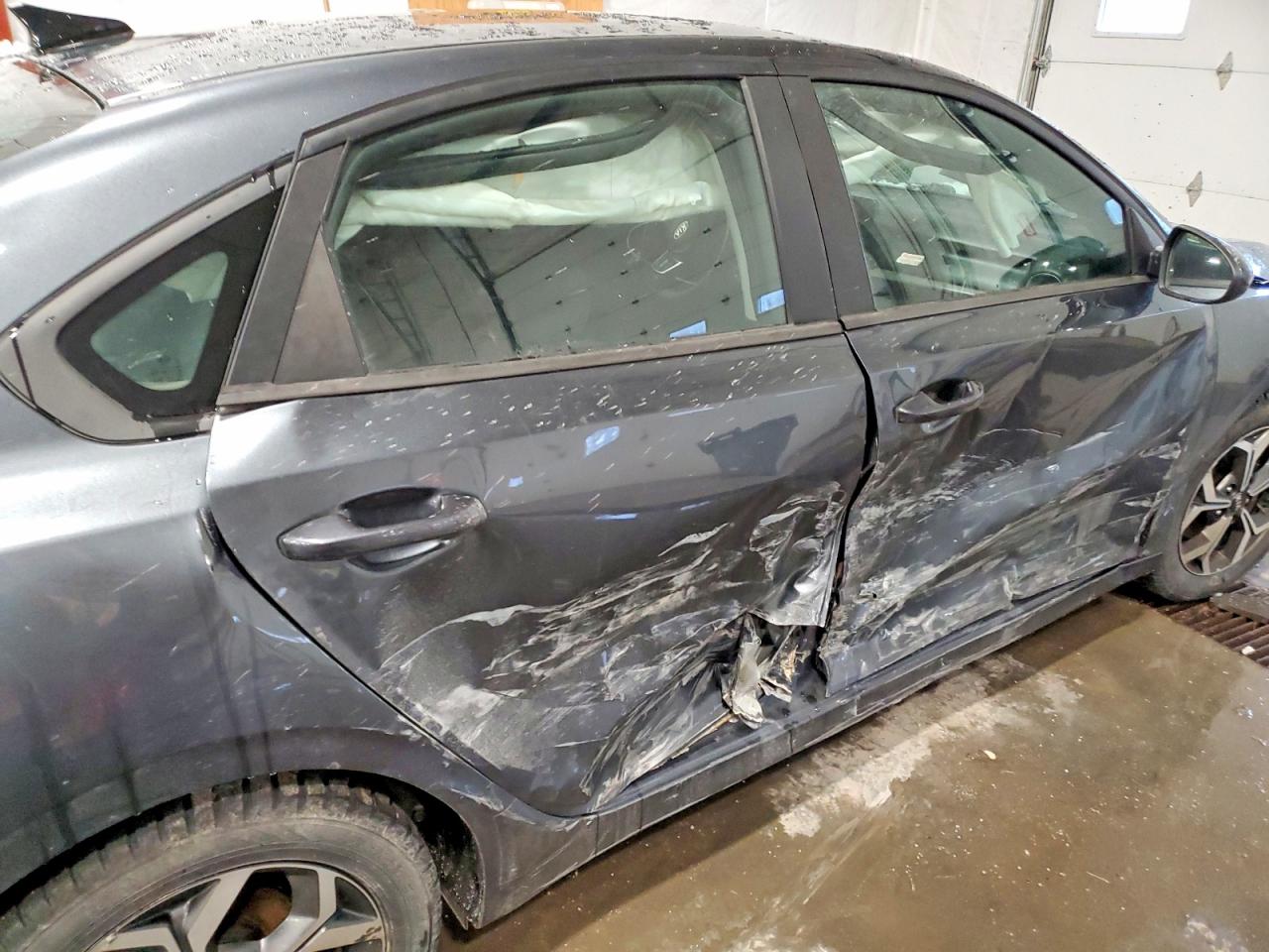 2020 Kia Forte Fe Gray vin: 3KPF24AD0LE148237