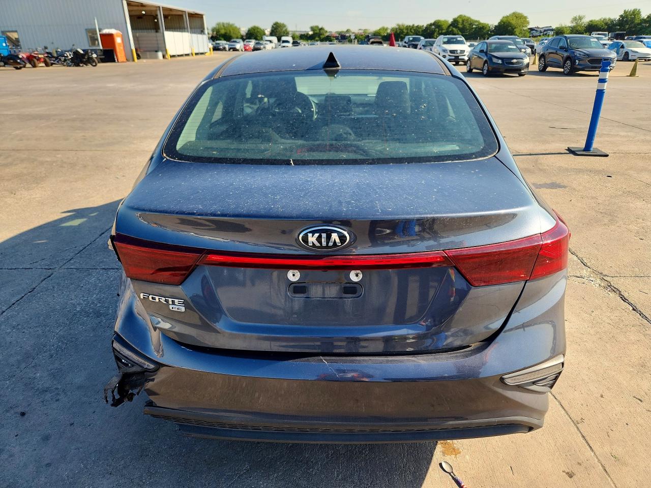 2020 Kia Forte Fe Gray vin: 3KPF24AD0LE165393