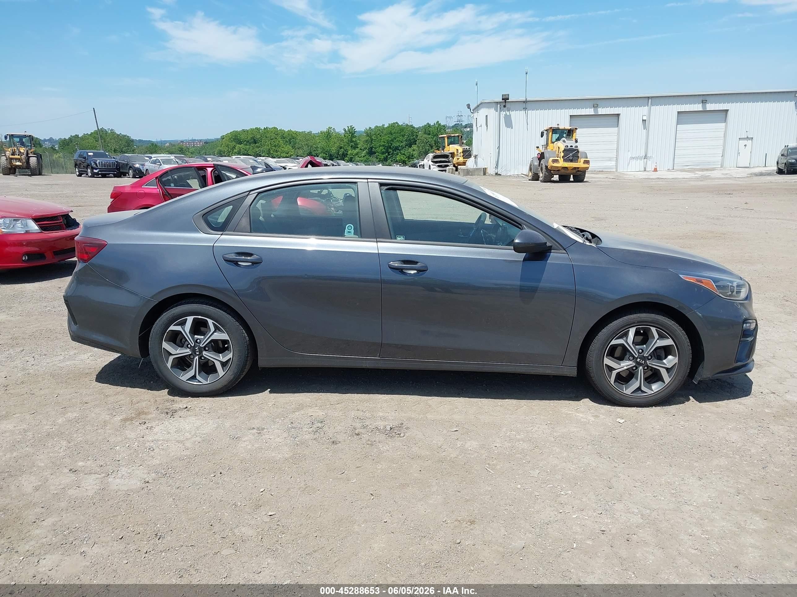 2020 Kia Forte Lxs Серый vin: 3KPF24AD0LE226225