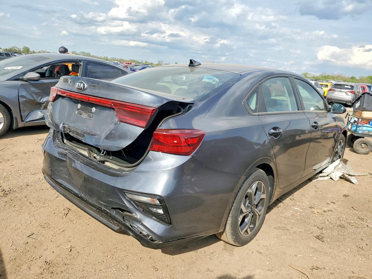 2020 Kia Forte Lxs Gray vin: 3KPF24AD0LE248368