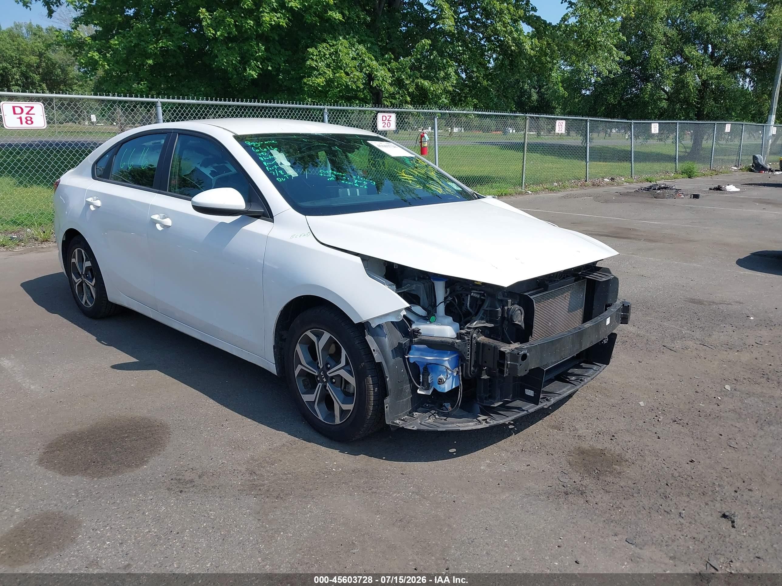 2021 Kia Forte Lxs White vin: 3KPF24AD0ME388387