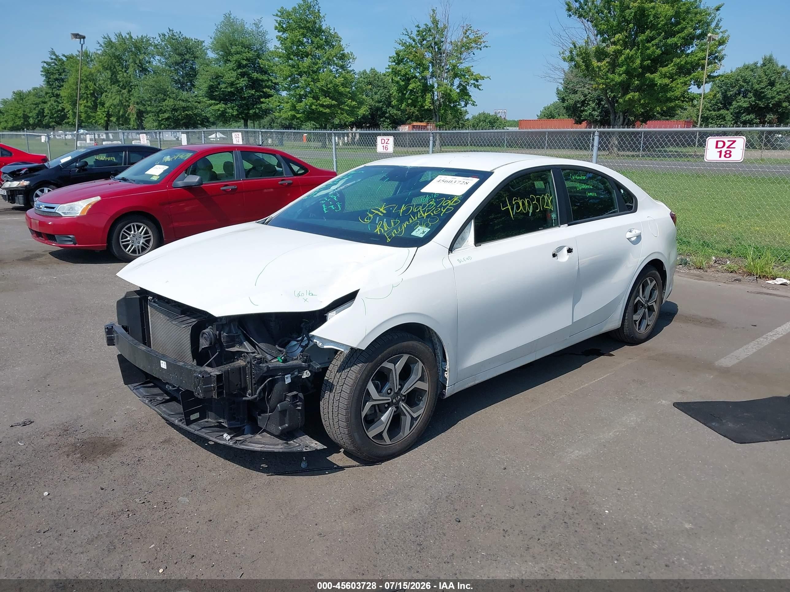 2021 Kia Forte Lxs White vin: 3KPF24AD0ME388387