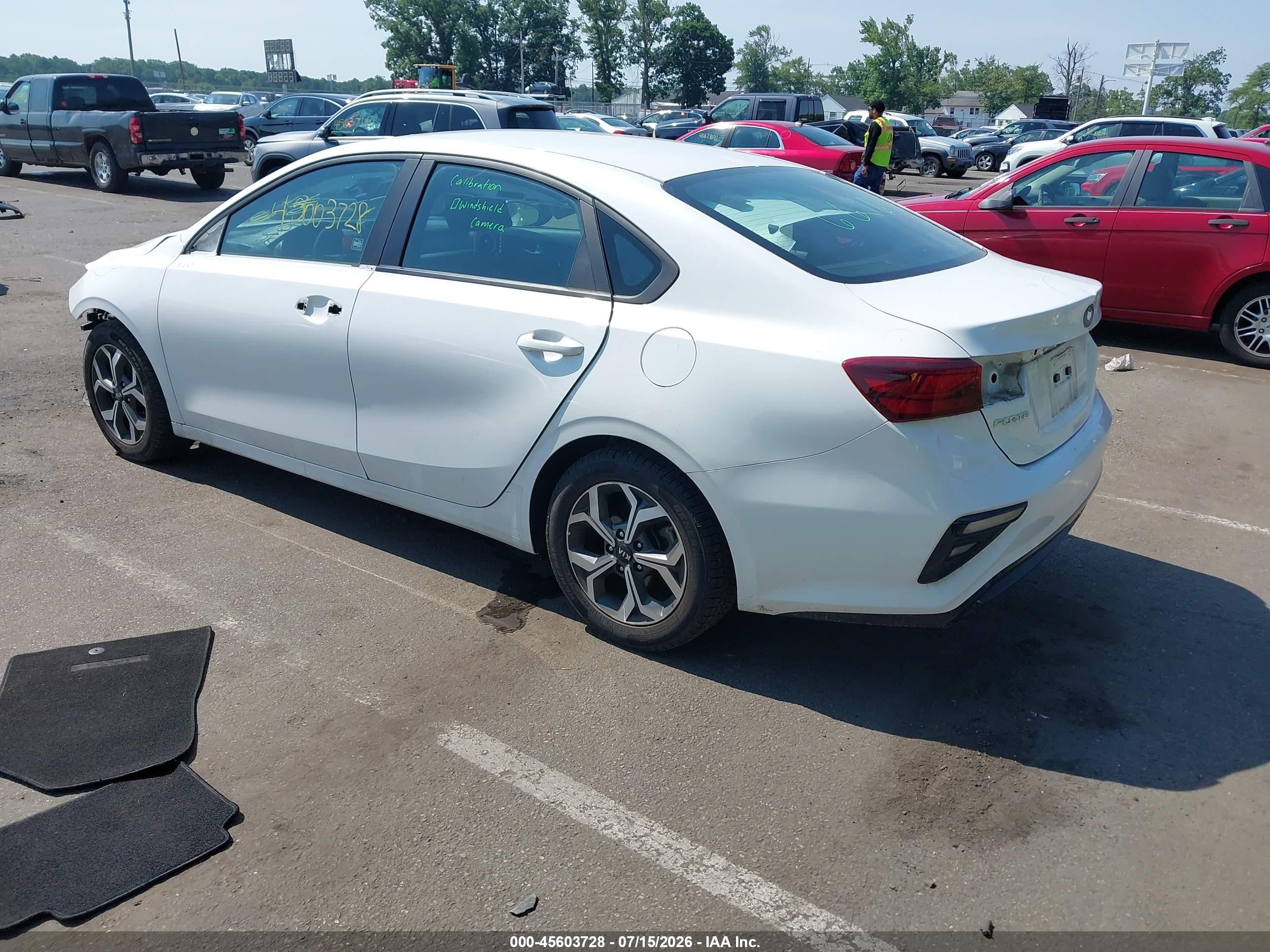 2021 Kia Forte Lxs White vin: 3KPF24AD0ME388387