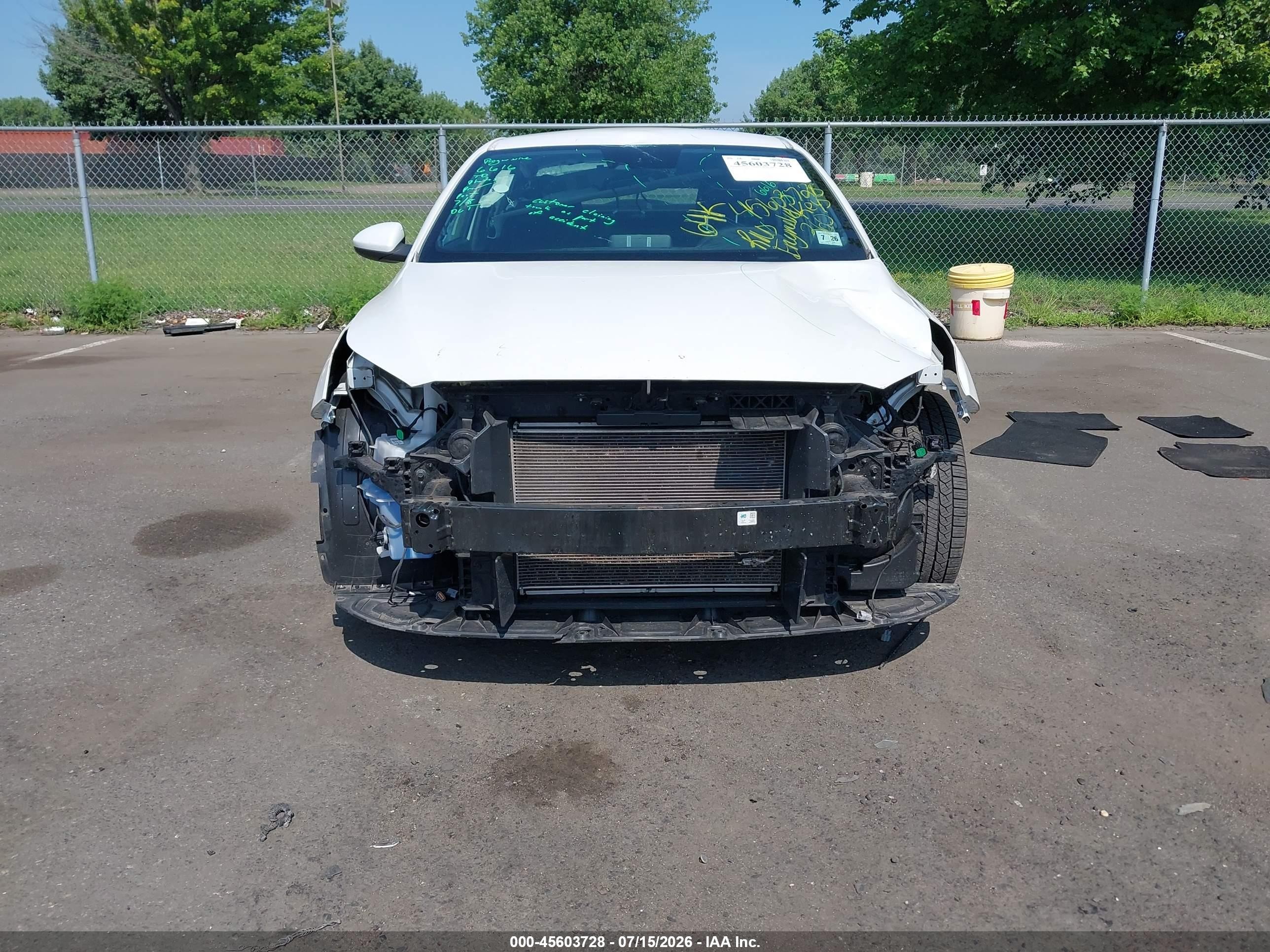 2021 Kia Forte Lxs White vin: 3KPF24AD0ME388387