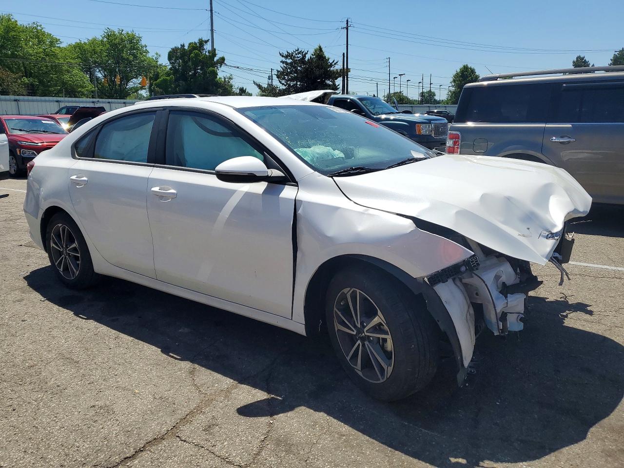 2023 Kia Forte Lxs White vin: 3KPF24AD0PE675460