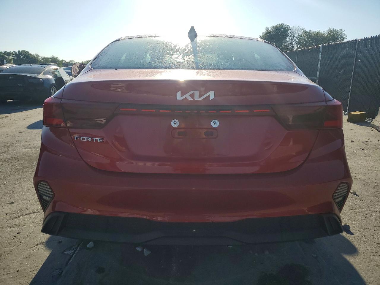 2024 Kia Forte Lxs Red vin: 3KPF24AD0RE783726