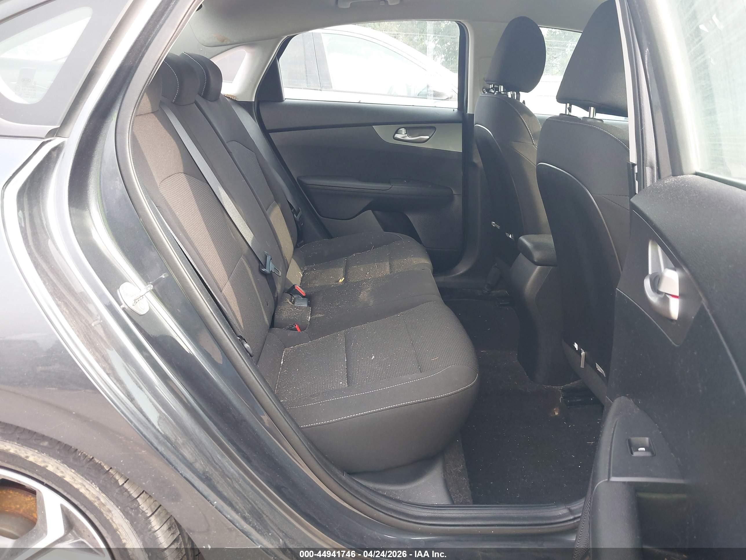 2020 Kia Forte Lxs Gray vin: 3KPF24AD1LE141426