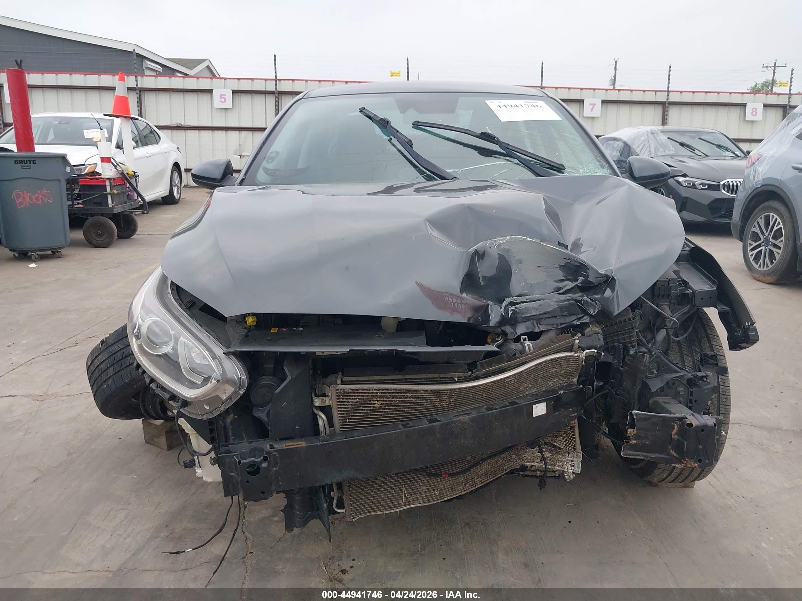 2020 Kia Forte Lxs Gray vin: 3KPF24AD1LE141426