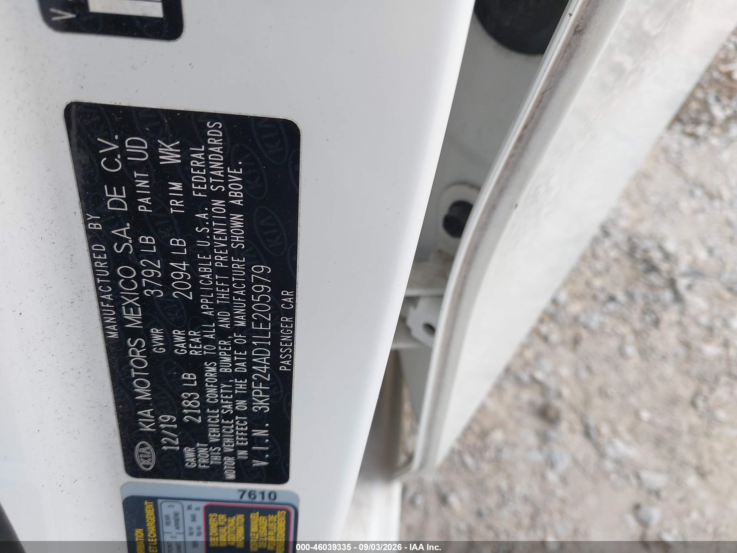 2020 Kia Forte Lxs White vin: 3KPF24AD1LE205979