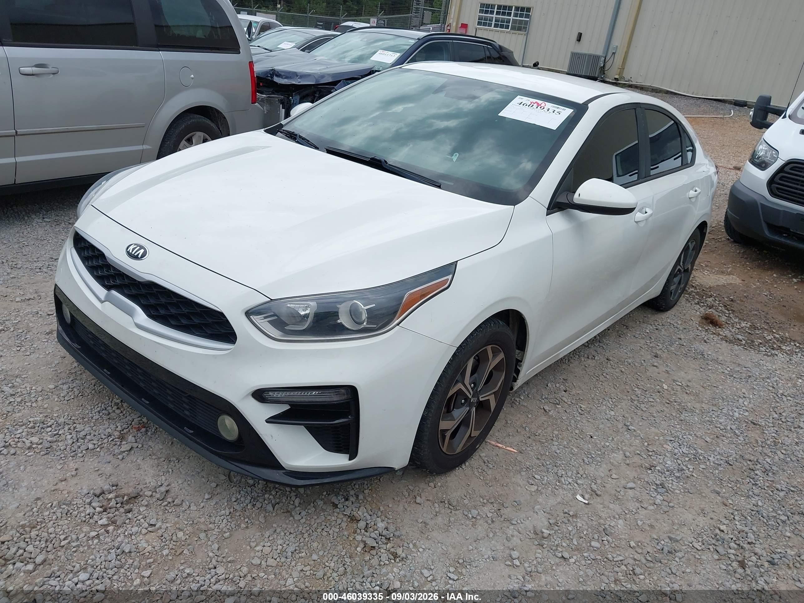 2020 Kia Forte Lxs White vin: 3KPF24AD1LE205979
