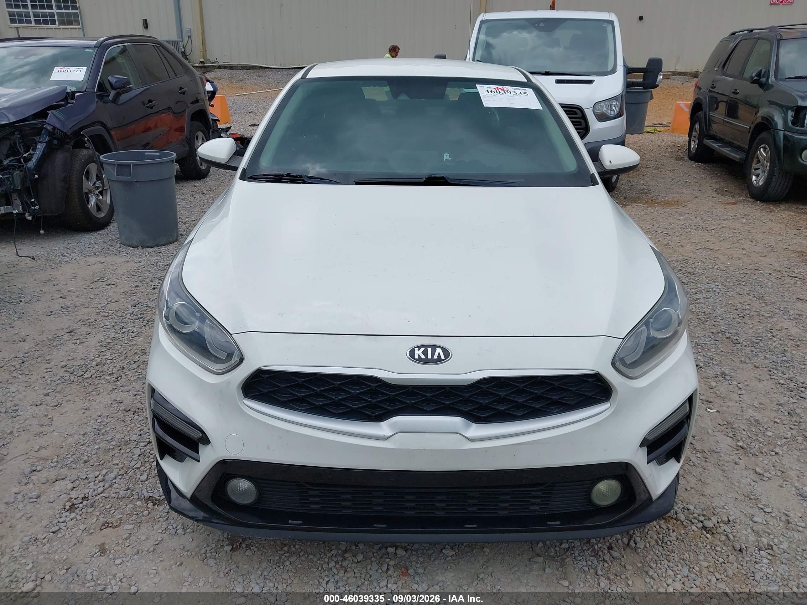 2020 Kia Forte Lxs White vin: 3KPF24AD1LE205979