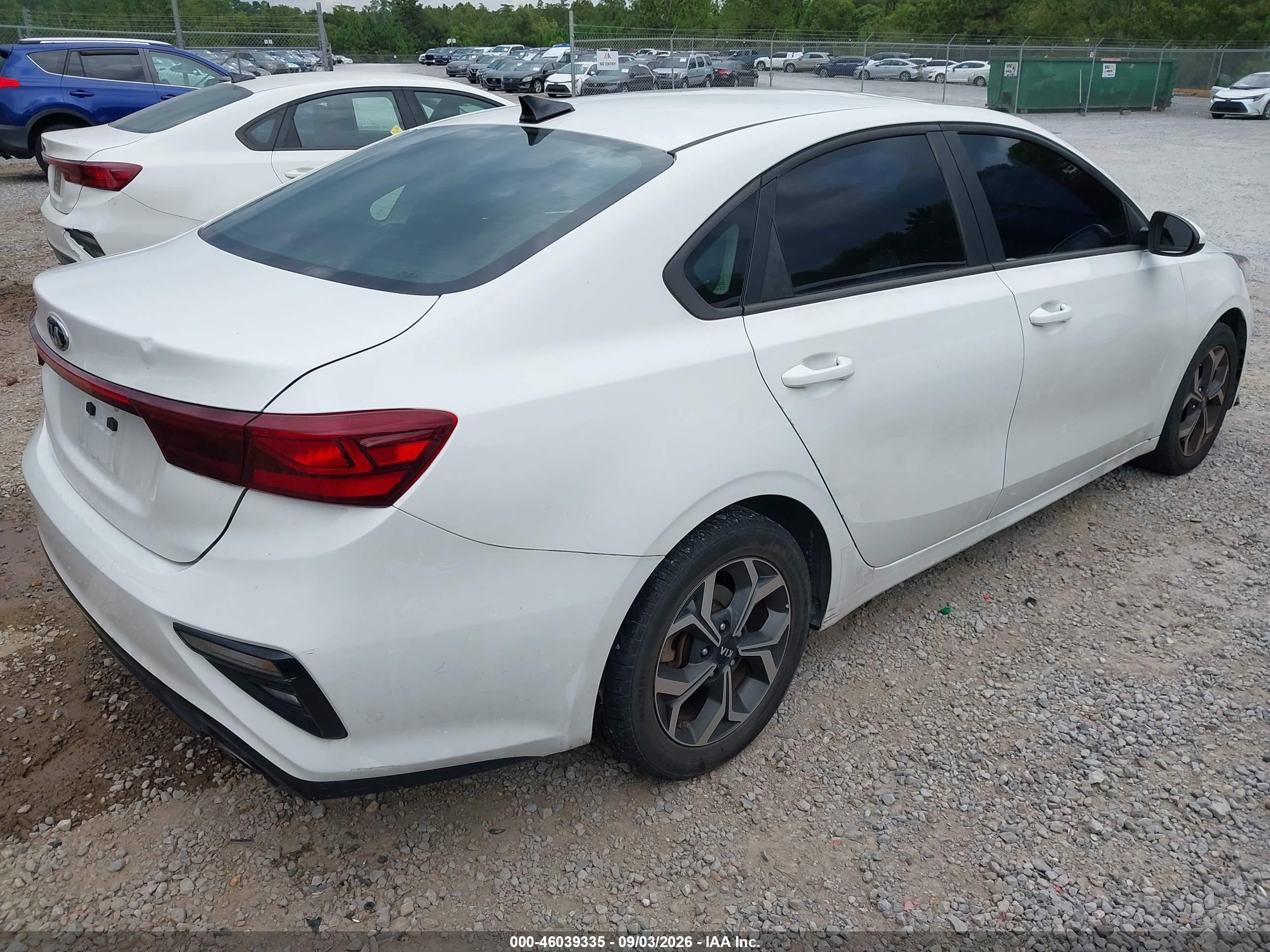 2020 Kia Forte Lxs White vin: 3KPF24AD1LE205979