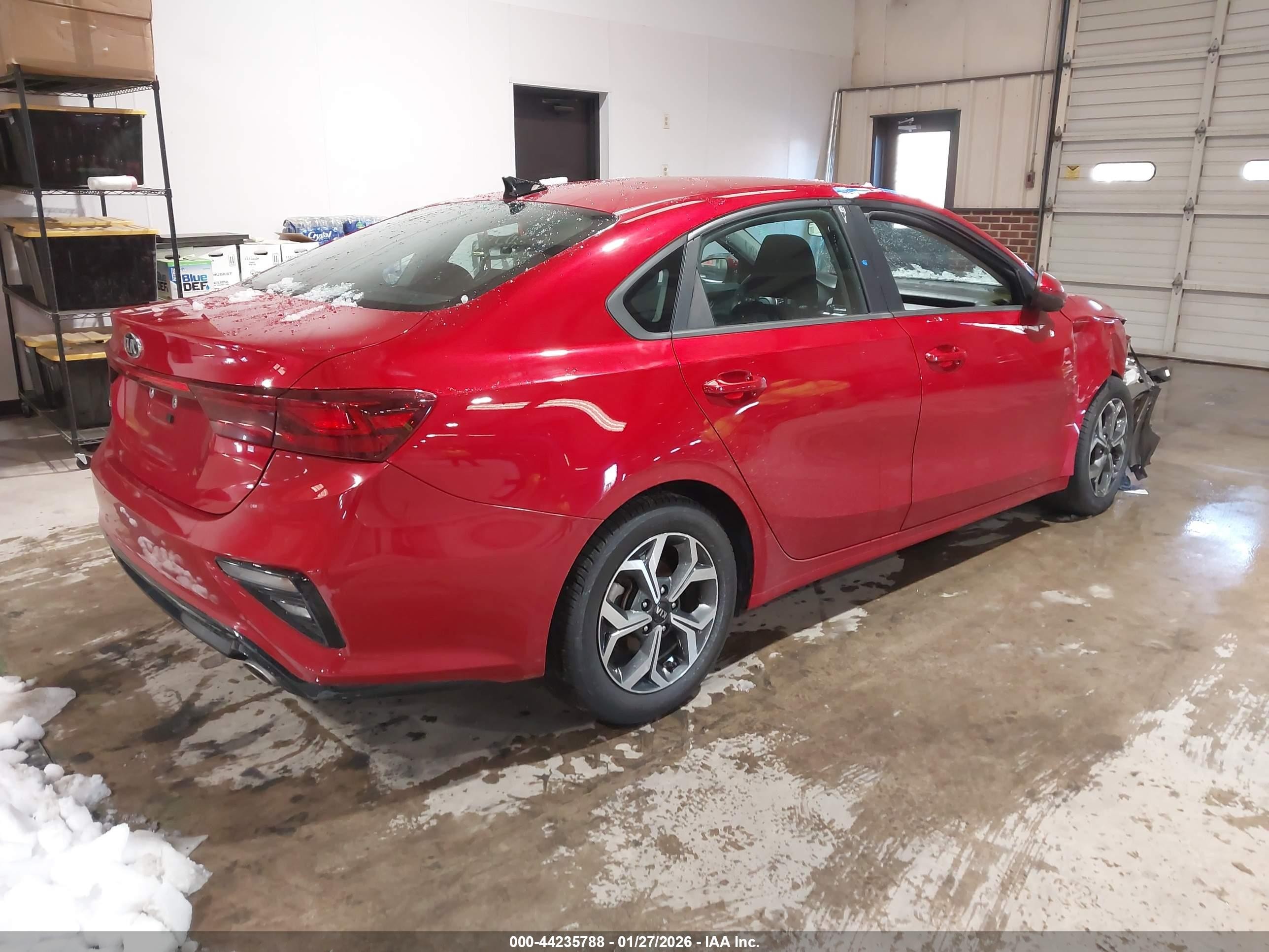 2021 Kia Forte Lxs Red vin: 3KPF24AD1ME330854