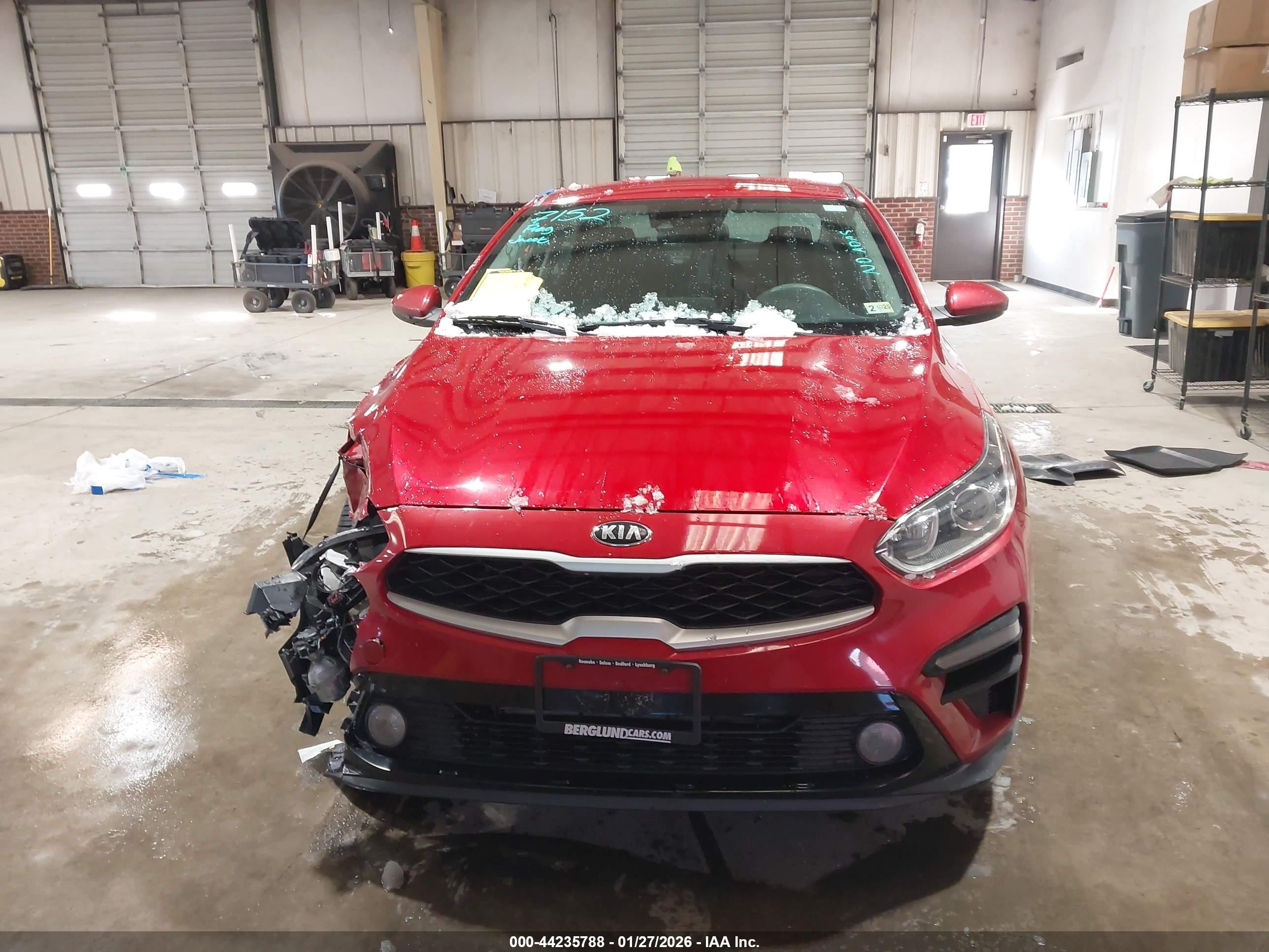 2021 Kia Forte Lxs Red vin: 3KPF24AD1ME330854