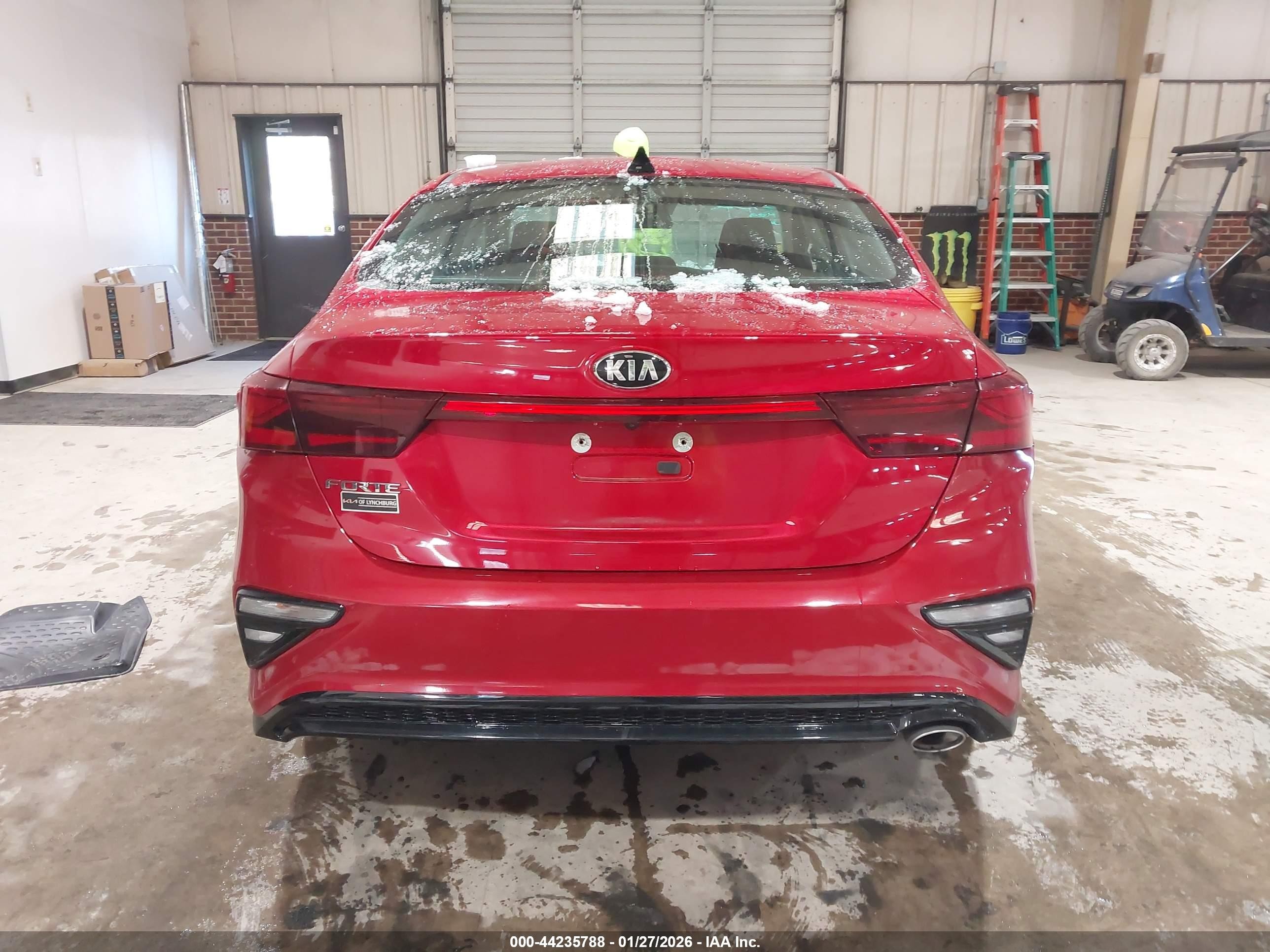 2021 Kia Forte Lxs Red vin: 3KPF24AD1ME330854