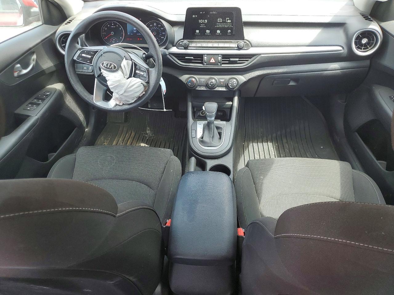 2021 Kia Forte Lxs Red vin: 3KPF24AD1ME332877