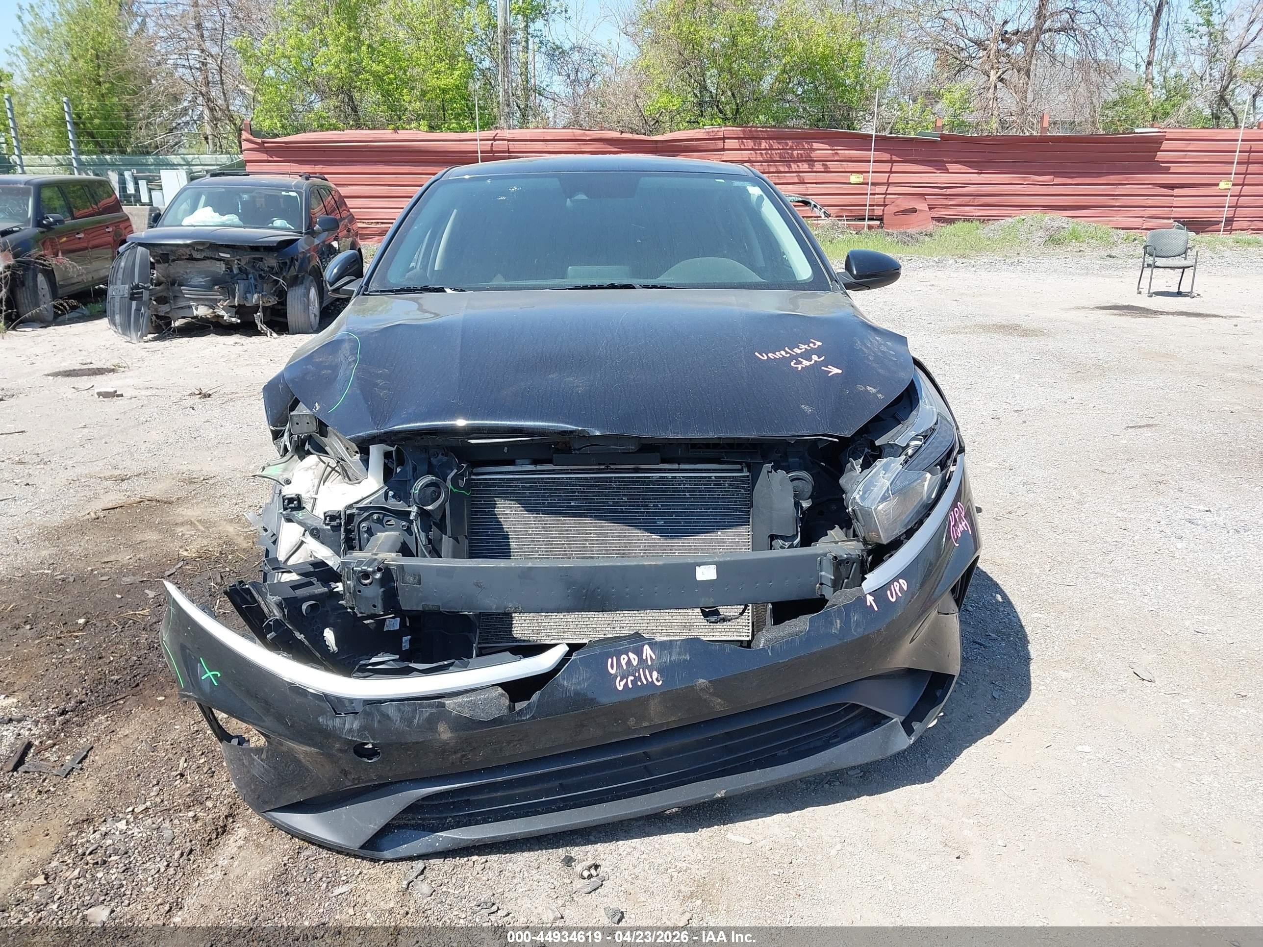 2022 Kia Forte Lxs Черный vin: 3KPF24AD1NE456388