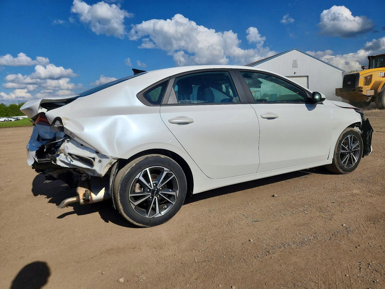 2023 Kia Forte Lxs White vin: 3KPF24AD1PE578252