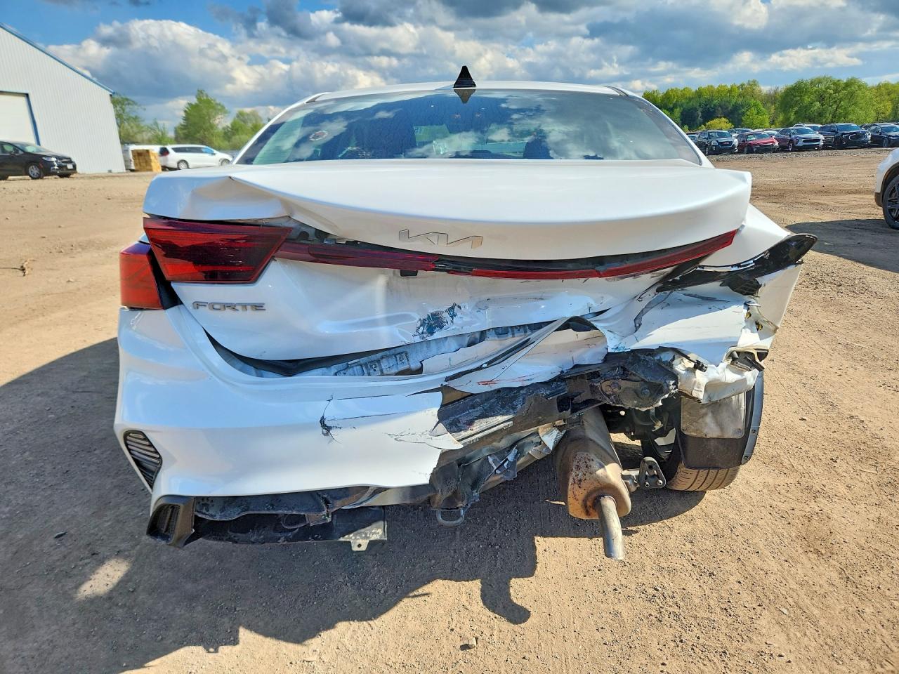 2023 Kia Forte Lxs White vin: 3KPF24AD1PE578252